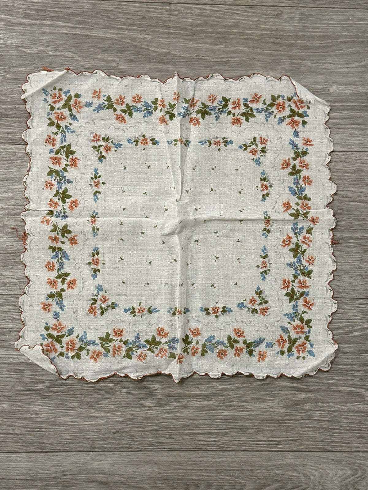 Beautiful & Delicate Tiny Flowers Boho Vintage Floral Wedding Handkerchief 13.5”