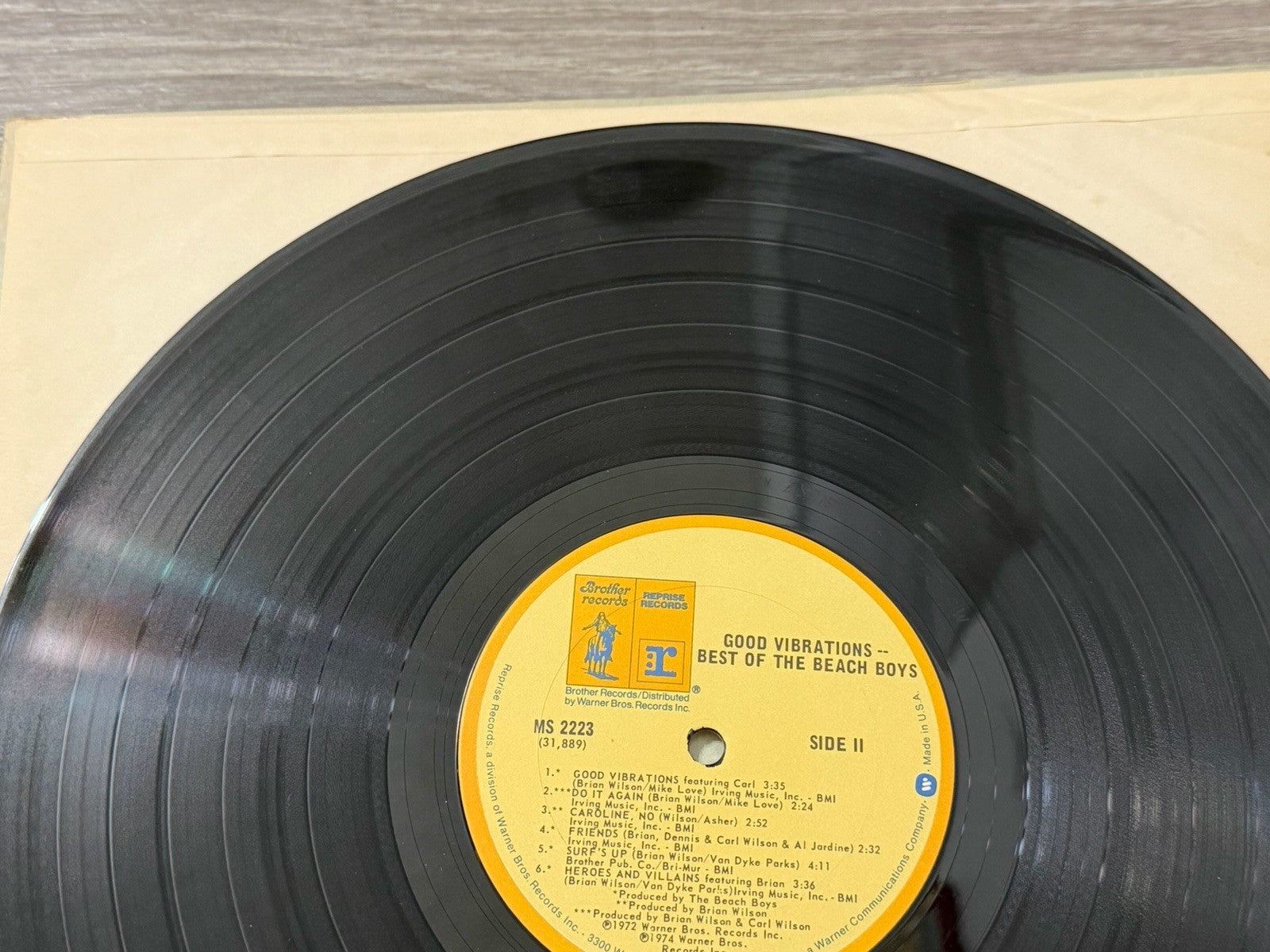 The Beach Boys Good Vibrations - LP Vinyl Record 1975 MS 2223