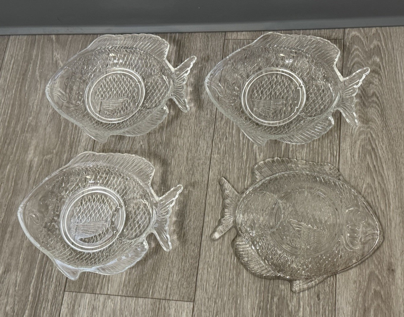 4 Glass Fish Shaped Appetizer Plates