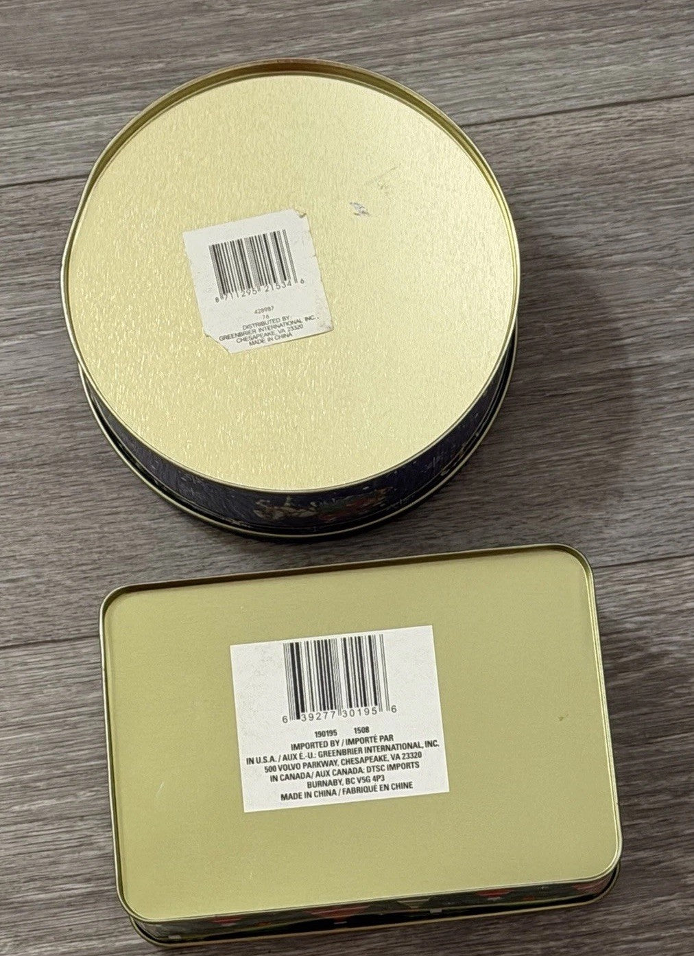 2 Christmas Tins Rnd & Rectangle 6” Diameter & 6.5”x 4.25” Used Great Condition