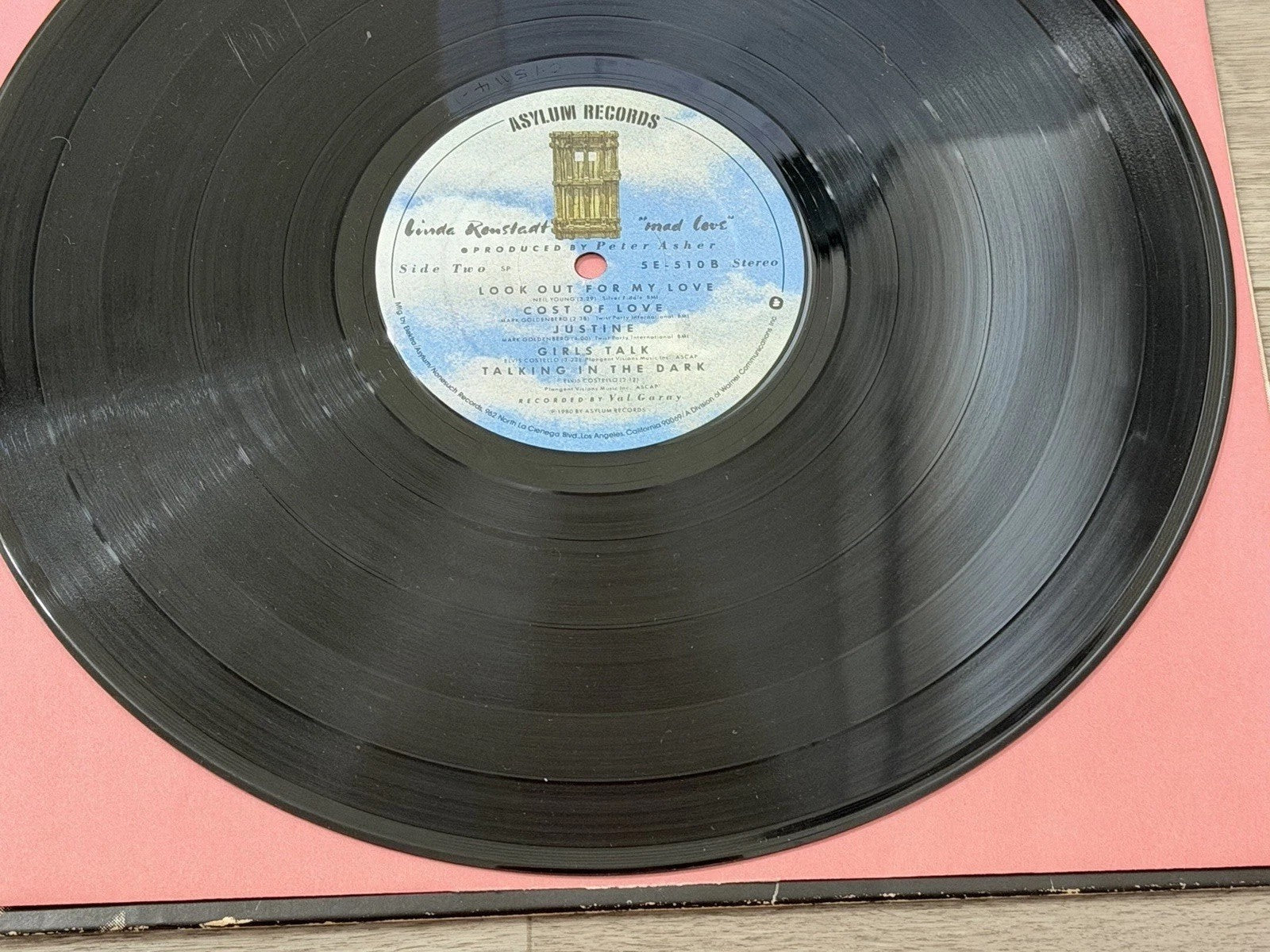 Linda Ronstadt Mad Love Vinyl 1980. SE501A