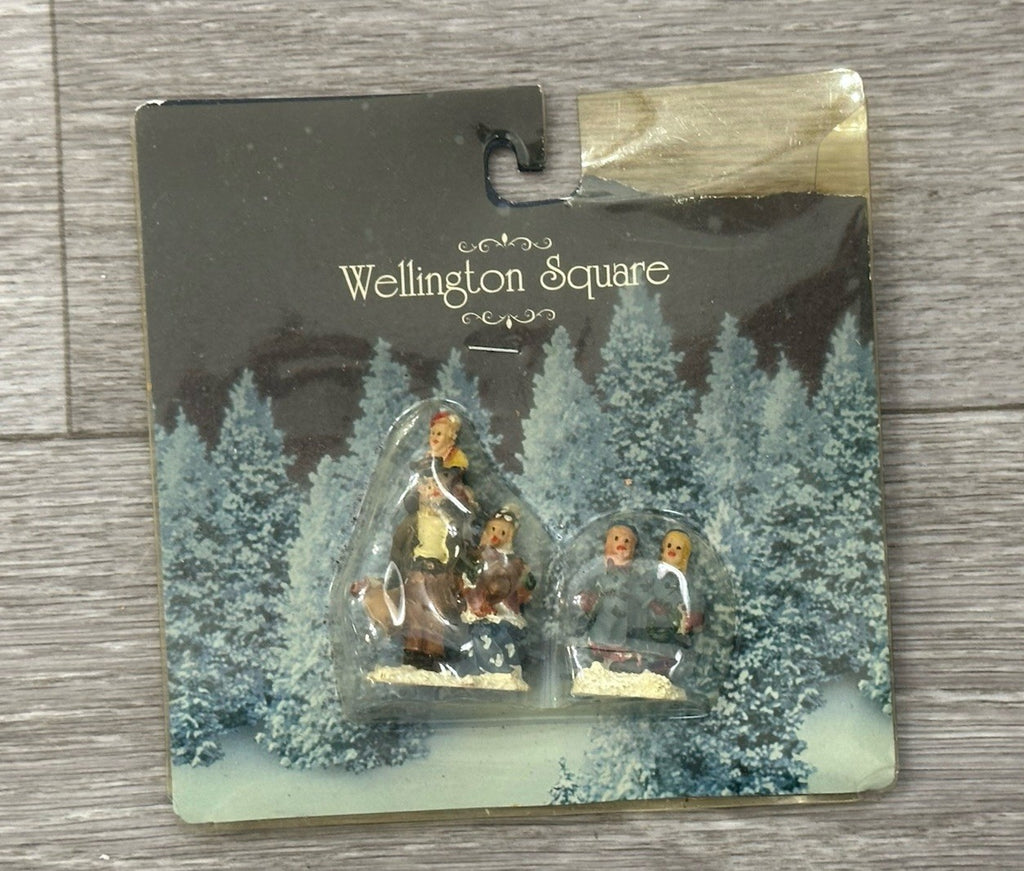 VTG Wellington Square 2004 Collectible Christmas Village Figurines New Old Stock