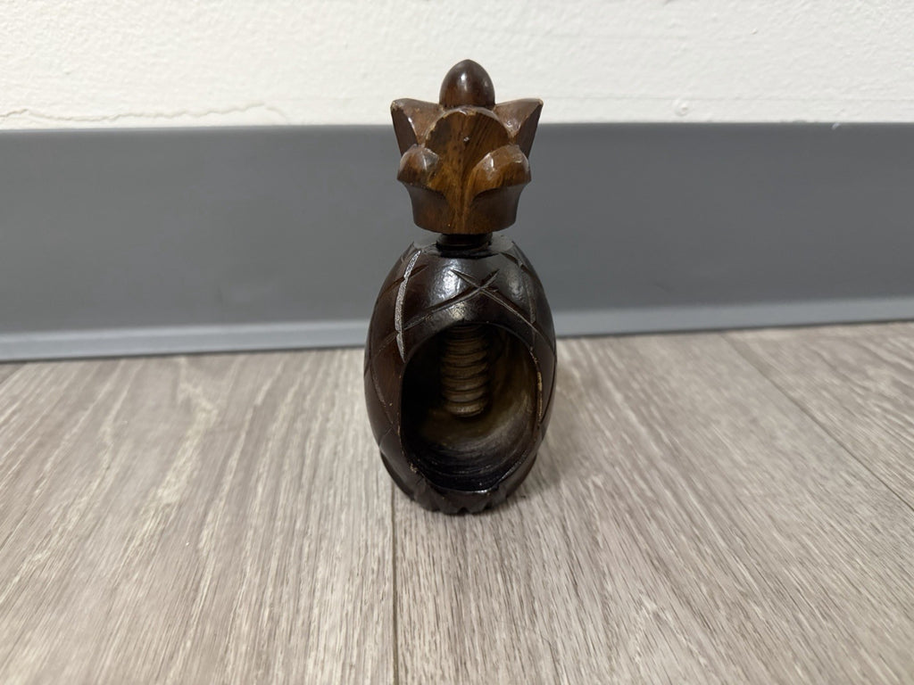 VINTAGE CARVED WOOD PINEAPPLE HAND HELD NUT CRACKER