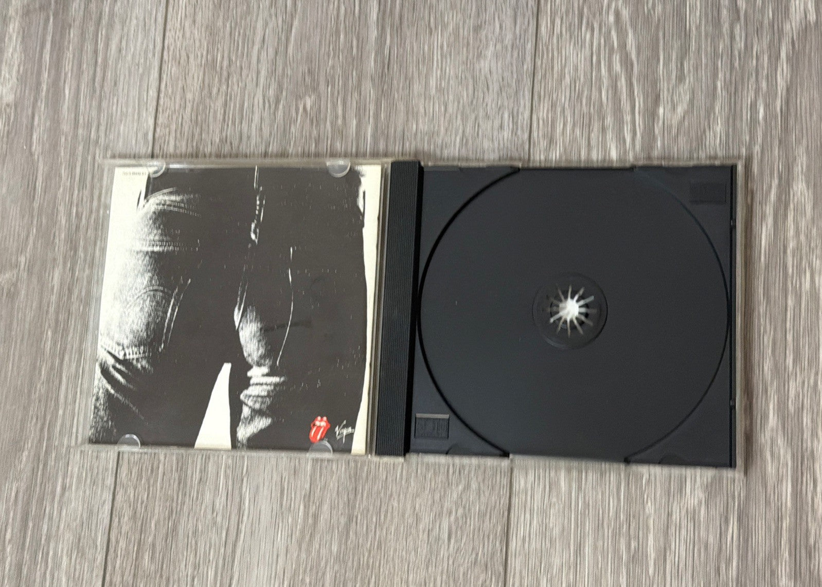 THE ROLLING STONES "STICKY FINGERS" CD: Rolling Stones 7243-8 39525-26