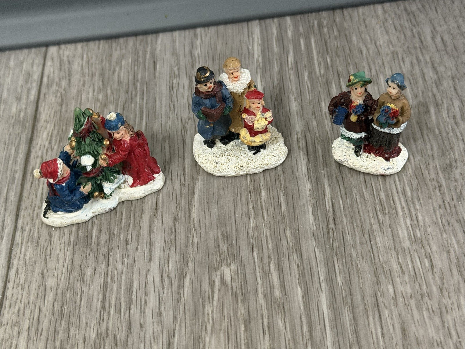 Christmas Village People Holiday Gathering With Christmas Tree Lot of 3 Figures