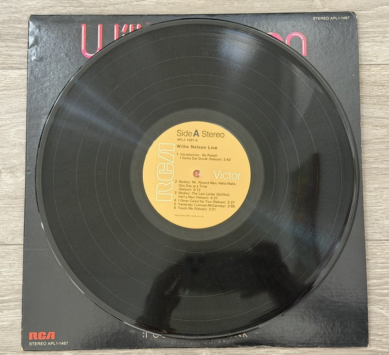 Wiilie Nelson Live I Gotta get Drunk 1976 RCA Stereo APL1-1487 -Inner Sleeve