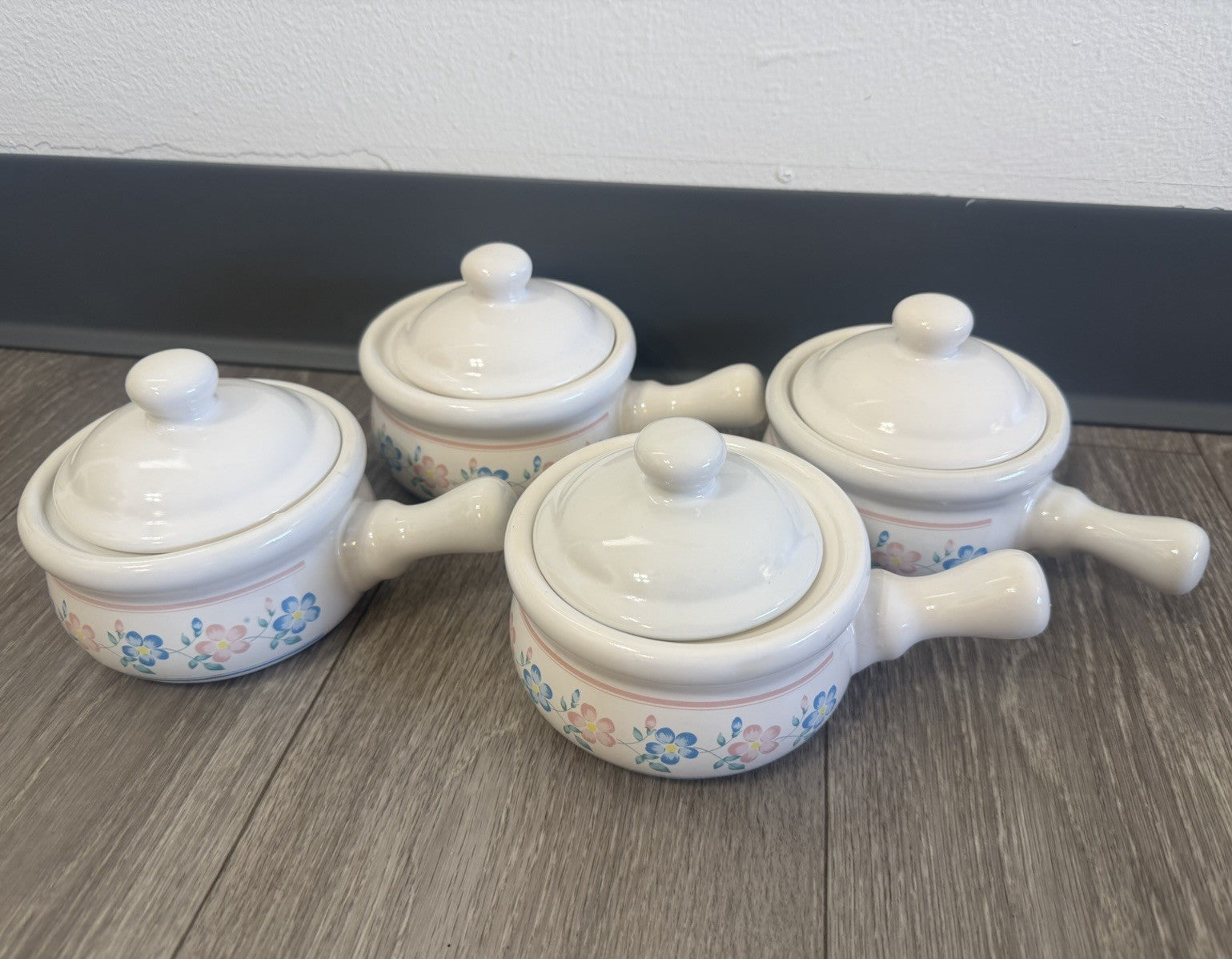 Vintage French Onion Soup Crock Bowl W/ Lid & Handle Blue Pink Flowers Set Of 4