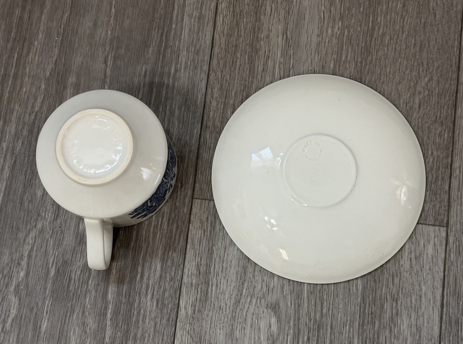 Churchill England Blue Willow Ceramic Teacup & Saucer England HAIRLINE CRACK