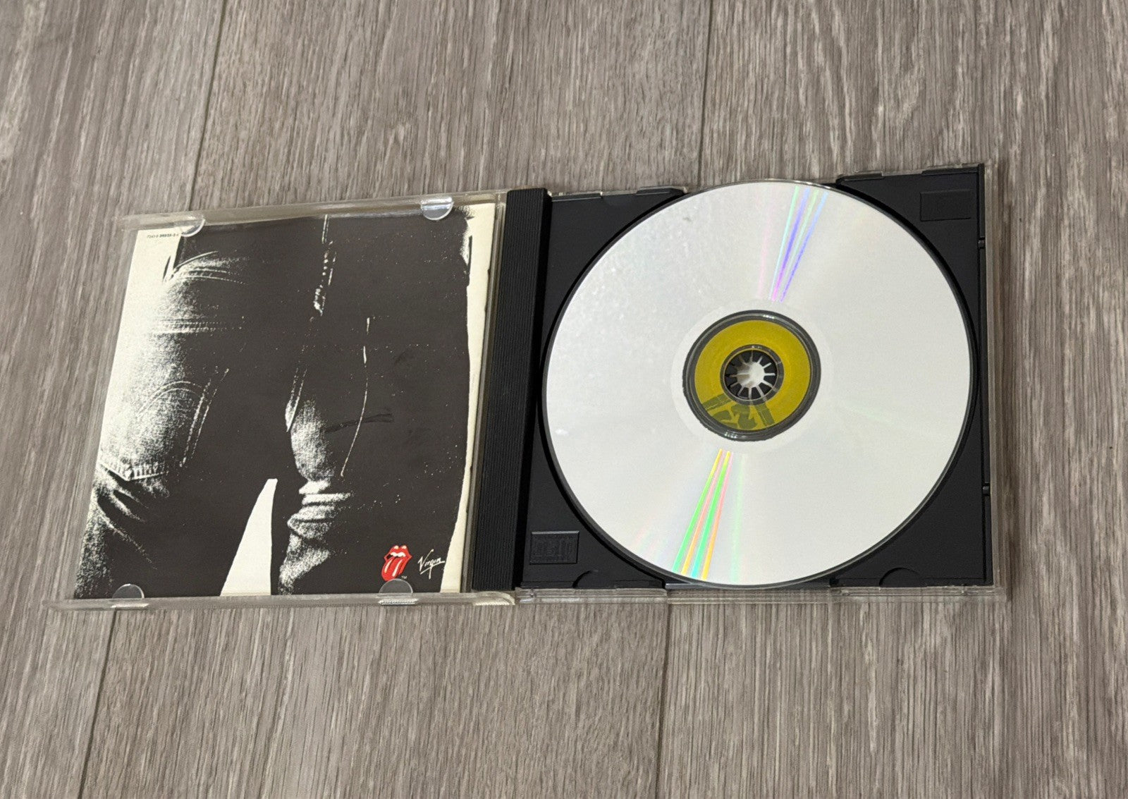 THE ROLLING STONES "STICKY FINGERS" CD: Rolling Stones 7243-8 39525-26
