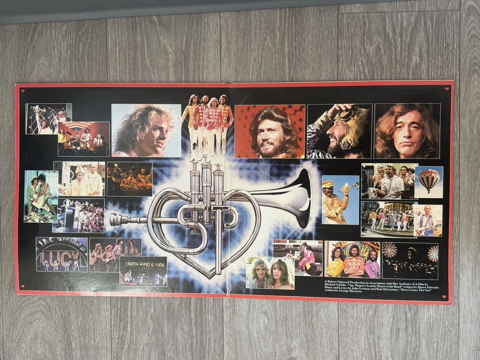 Vinyl Record LP Movie Soundtrack Bee Gees Sgt. Pepper's Lonely Hearts Club Used