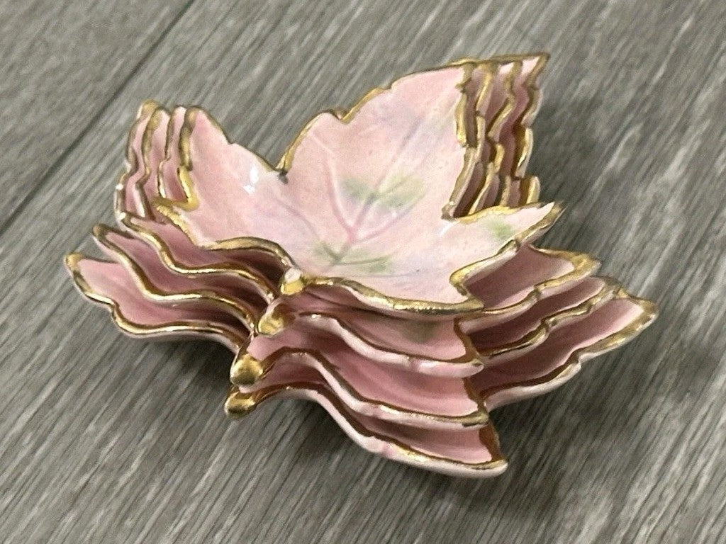 Vintage Ceramic set of 4 Nesting Maple Leaf Dishes 4 inches Pink And Gold