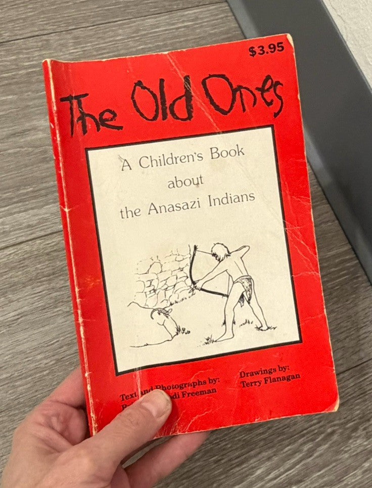 VINTAGE - The Old Ones: Children's Books About the Anasazi Indians