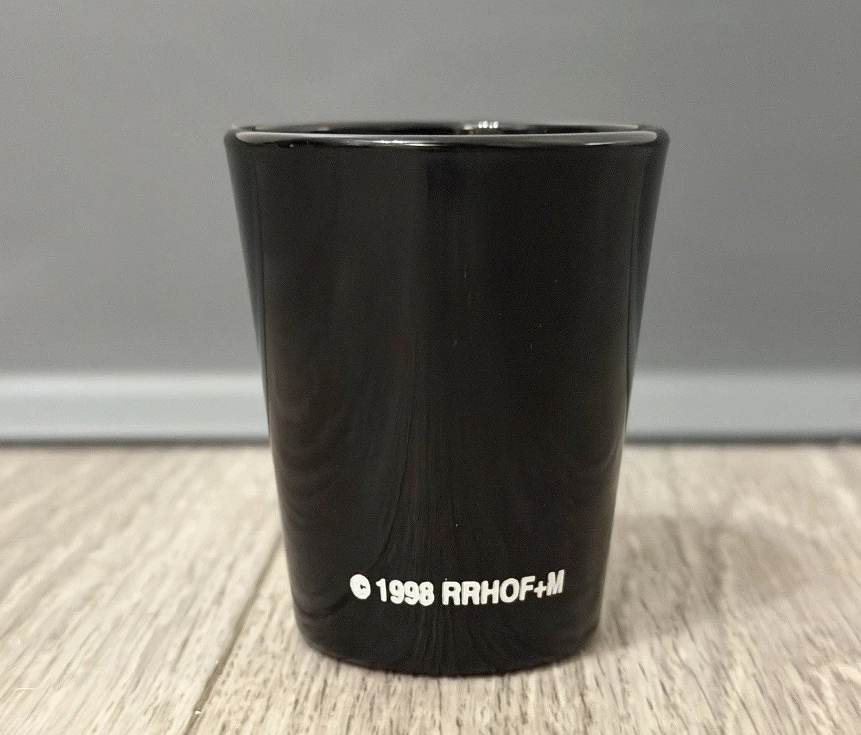 ROCK & ROLL HALL OF FAME MUSEUM SHOT CUP CERAMIC 1998 CLEVELAND OHIO