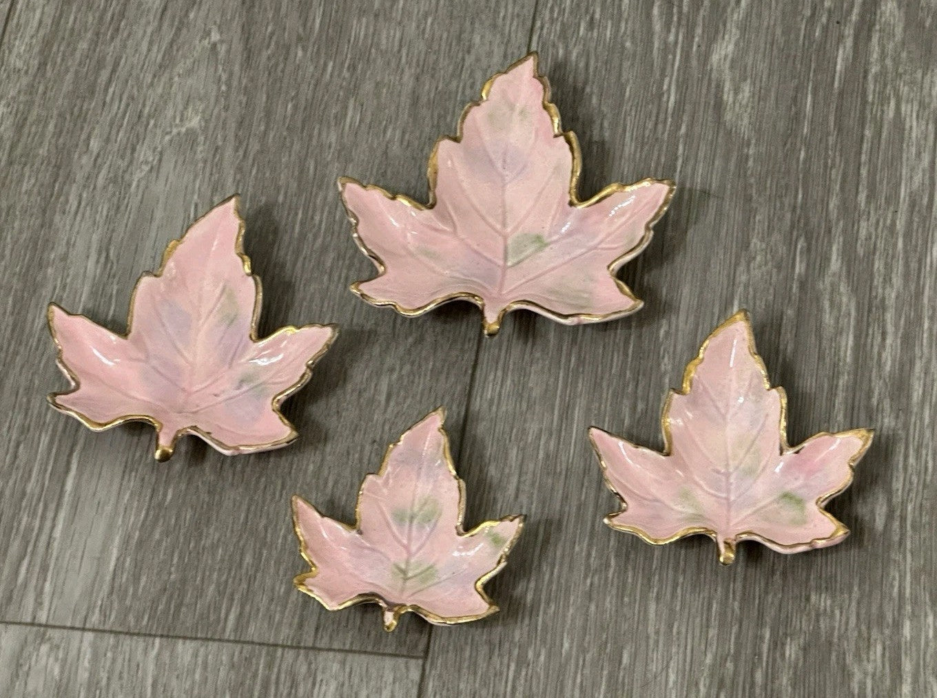 Vintage Ceramic set of 4 Nesting Maple Leaf Dishes 4 inches Pink And Gold