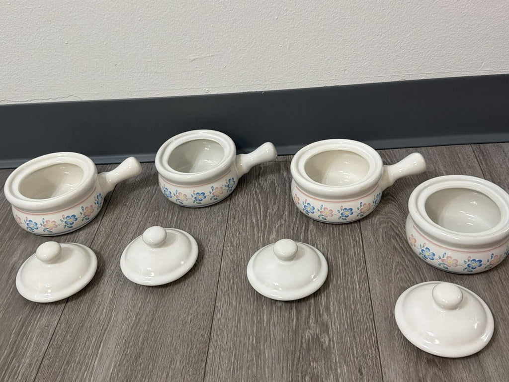 Vintage French Onion Soup Crock Bowl W/ Lid & Handle Blue Pink Flowers Set Of 4