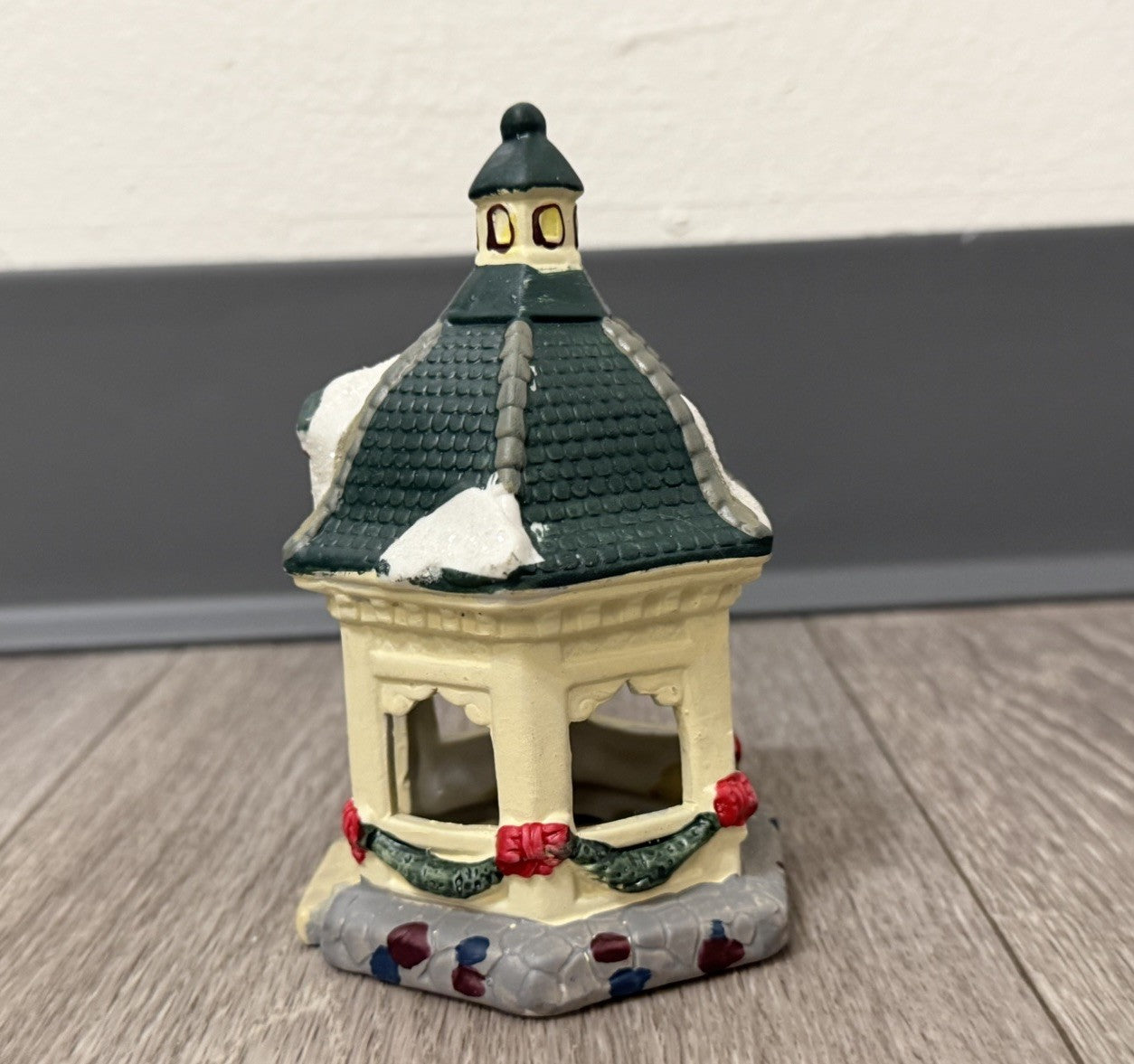 Vintage Christmas Village Gazebo for Holiday Town Figurines Winter Decorations