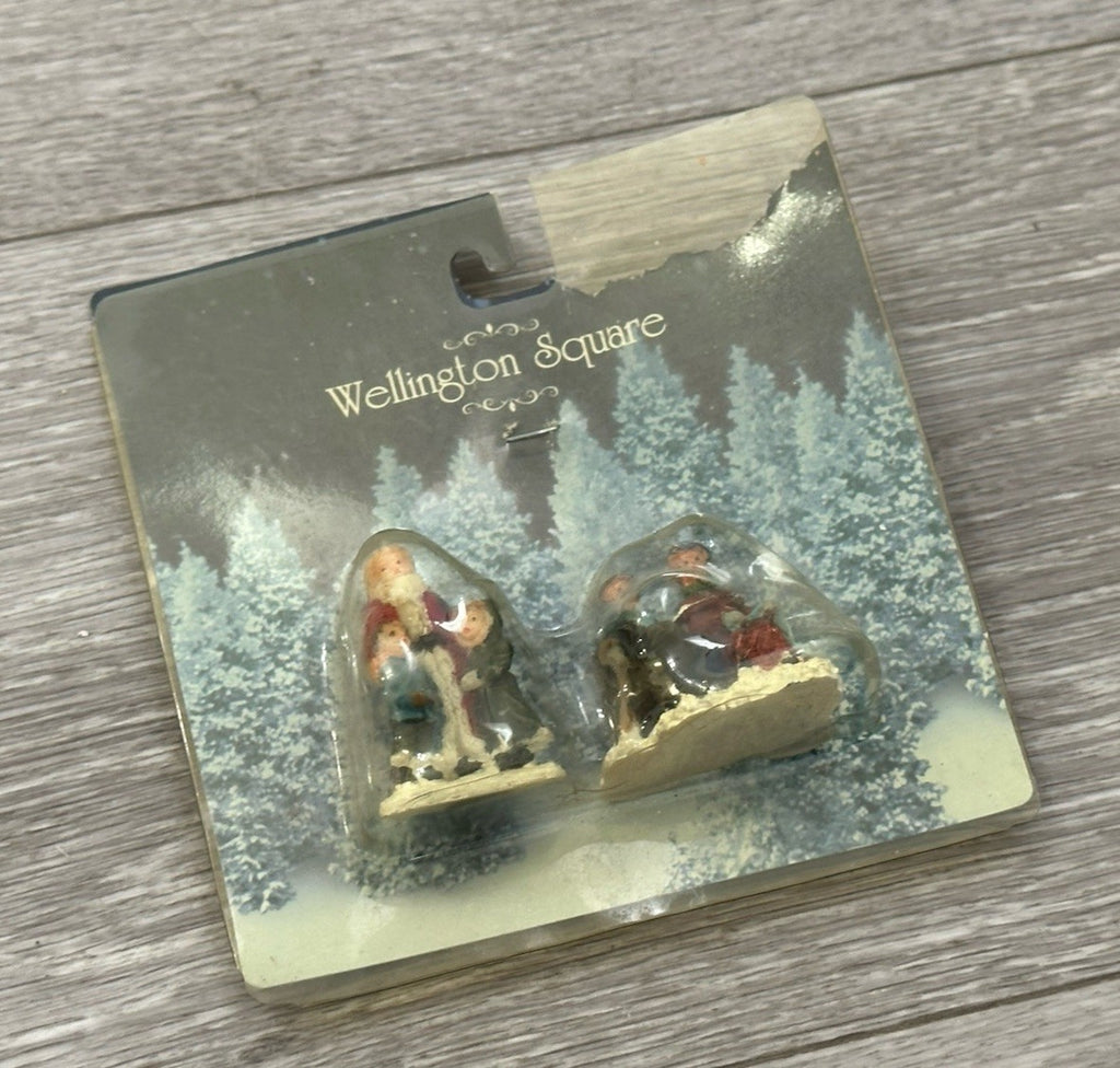 VTG Wellington Square 2004 Collectible Christmas Village Figurines New Old Stock