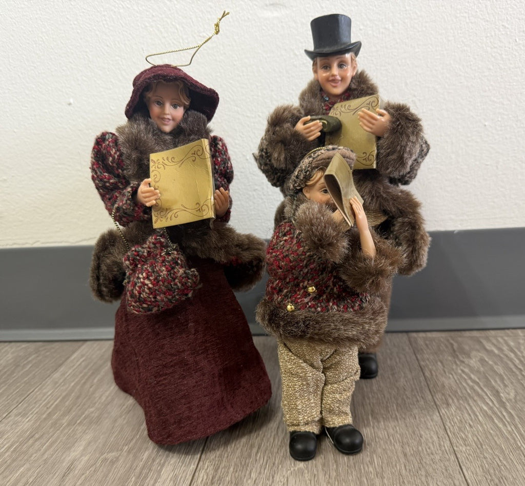 Vintage Christmas Carolers Caroling Dolls Tallest 11.25” Pacific Rim Holiday