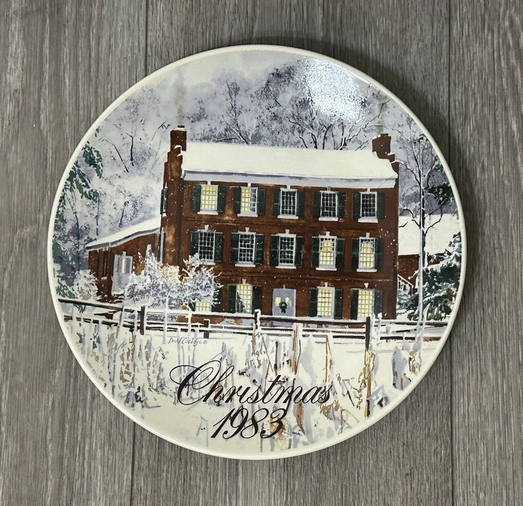 Vintage David Coolidge Collectible Christmas Plate Smuckers 1983 Boarding House