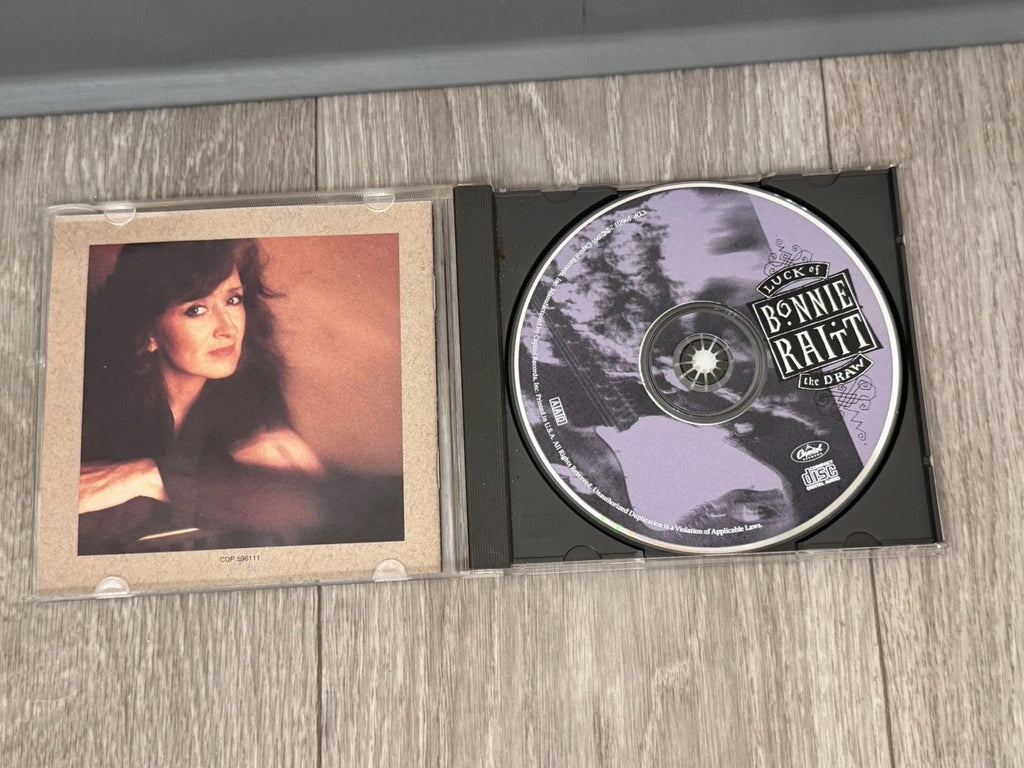 Bonnie Raitt - Luck of the Draw (Jun-1991, Capitol/EMI Records) CASE CRACKED