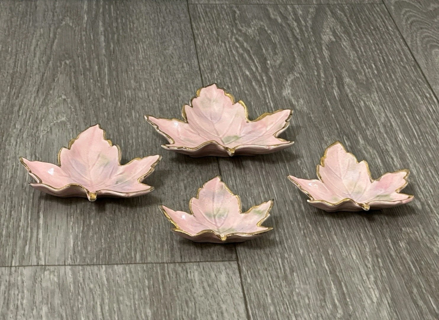 Vintage Ceramic set of 4 Nesting Maple Leaf Dishes 4 inches Pink And Gold