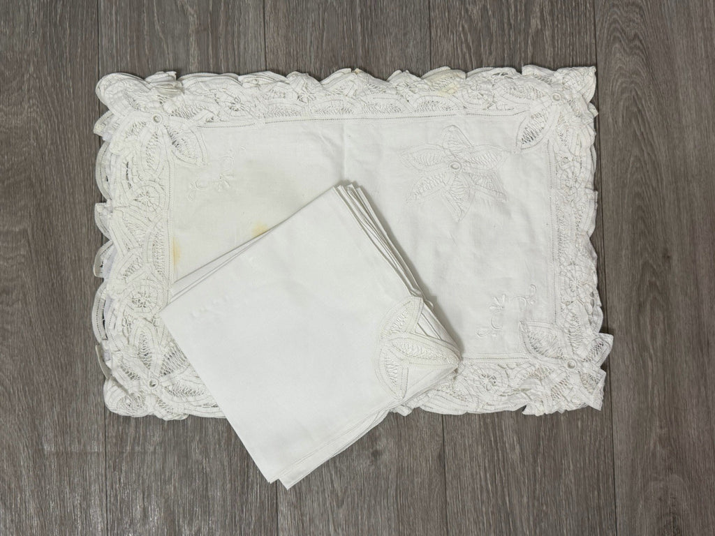Vtg white cotton 7 napkins intricate lace cutwork 18x13 Set 8 Placemats STAINED