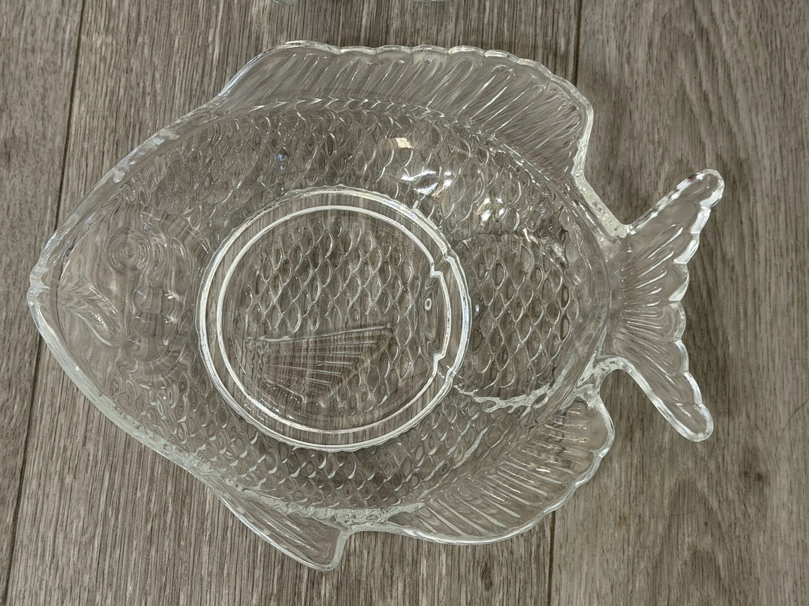 4 Glass Fish Shaped Appetizer Plates