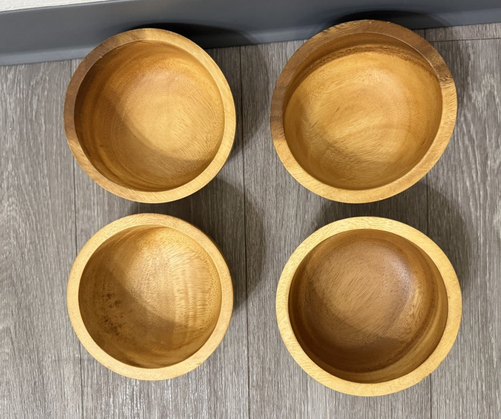 Wooden Bowels Set Of 4 Light Wood 5.75” Diameter 2.5” Tall