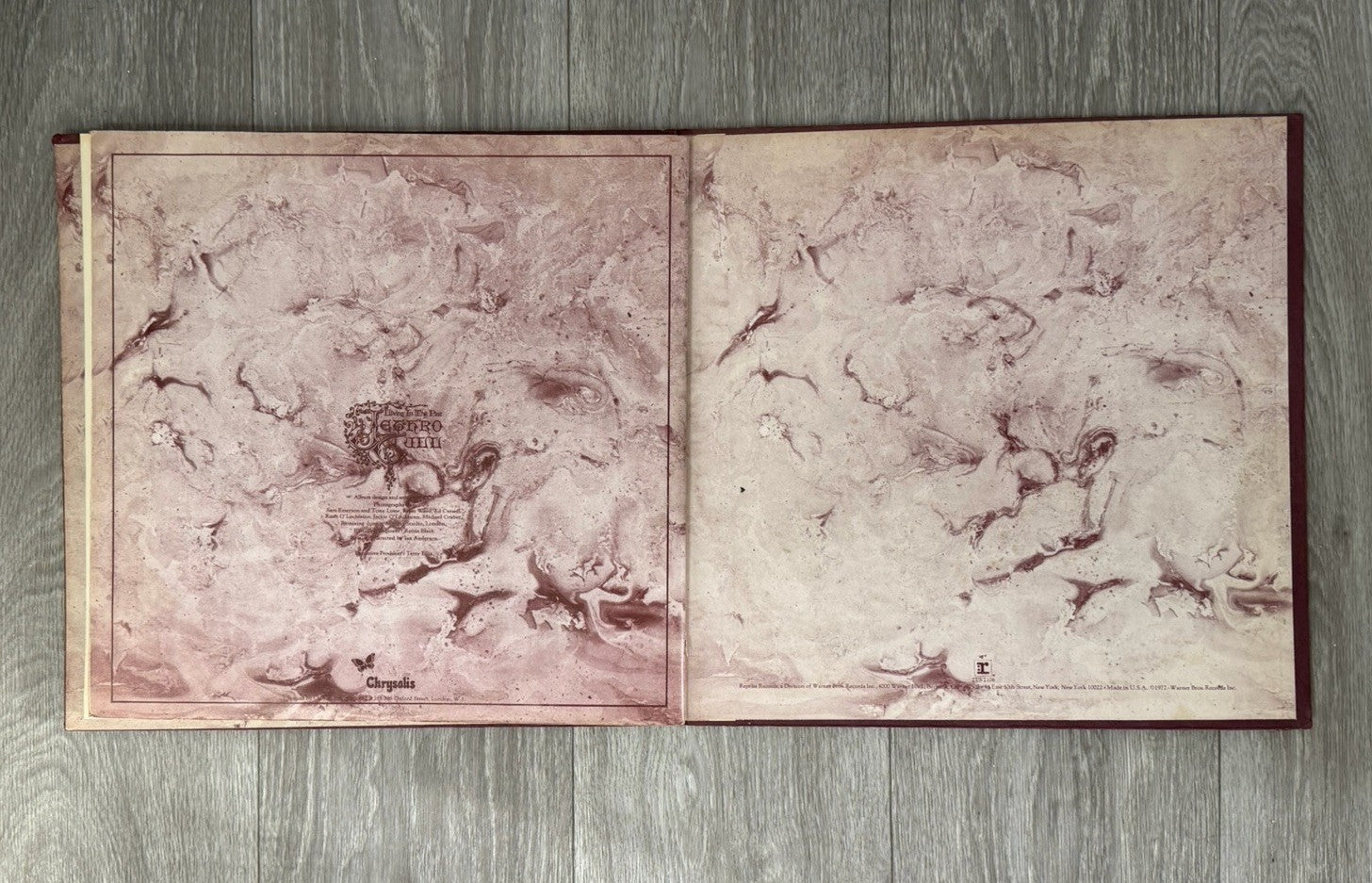 JETHRO TULL "Living In The Past" Double 2-LP Chrysalis Records 2CH 1035 booklet