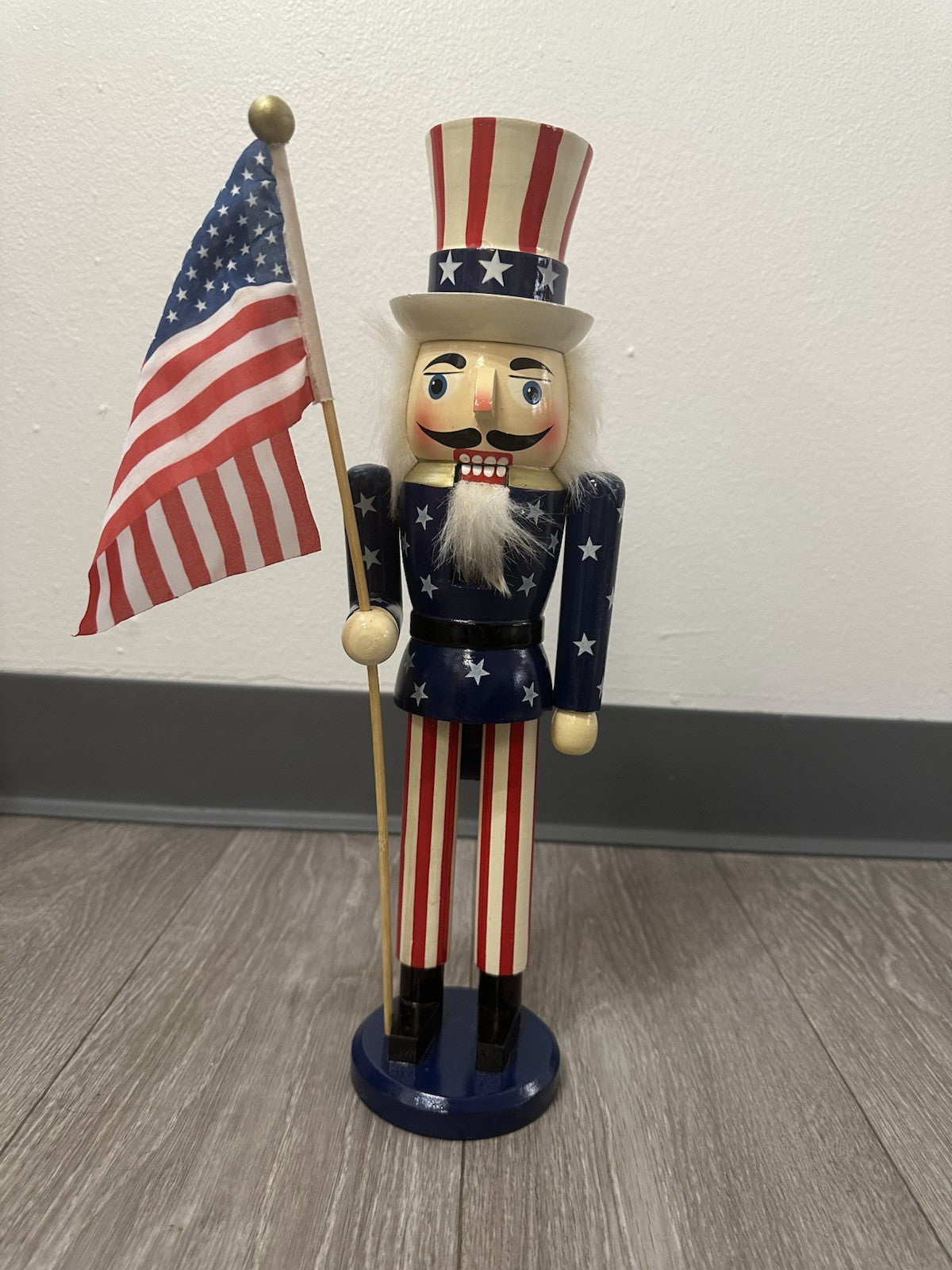 Americana Stars & Stripes Nutcracker Red White & Blue American Flag 14 3/4” EUC