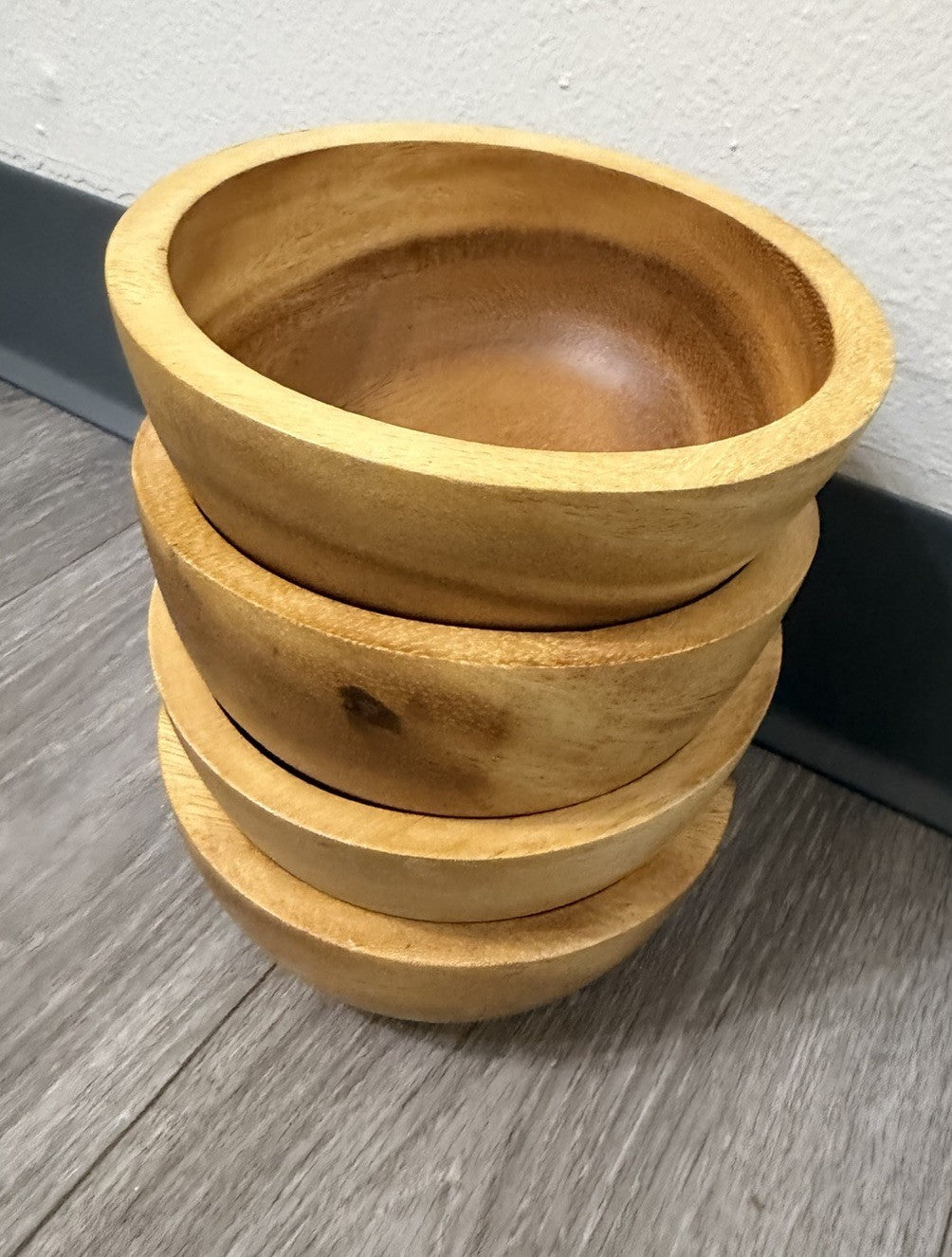 Wooden Bowels Set Of 4 Light Wood 5.75” Diameter 2.5” Tall