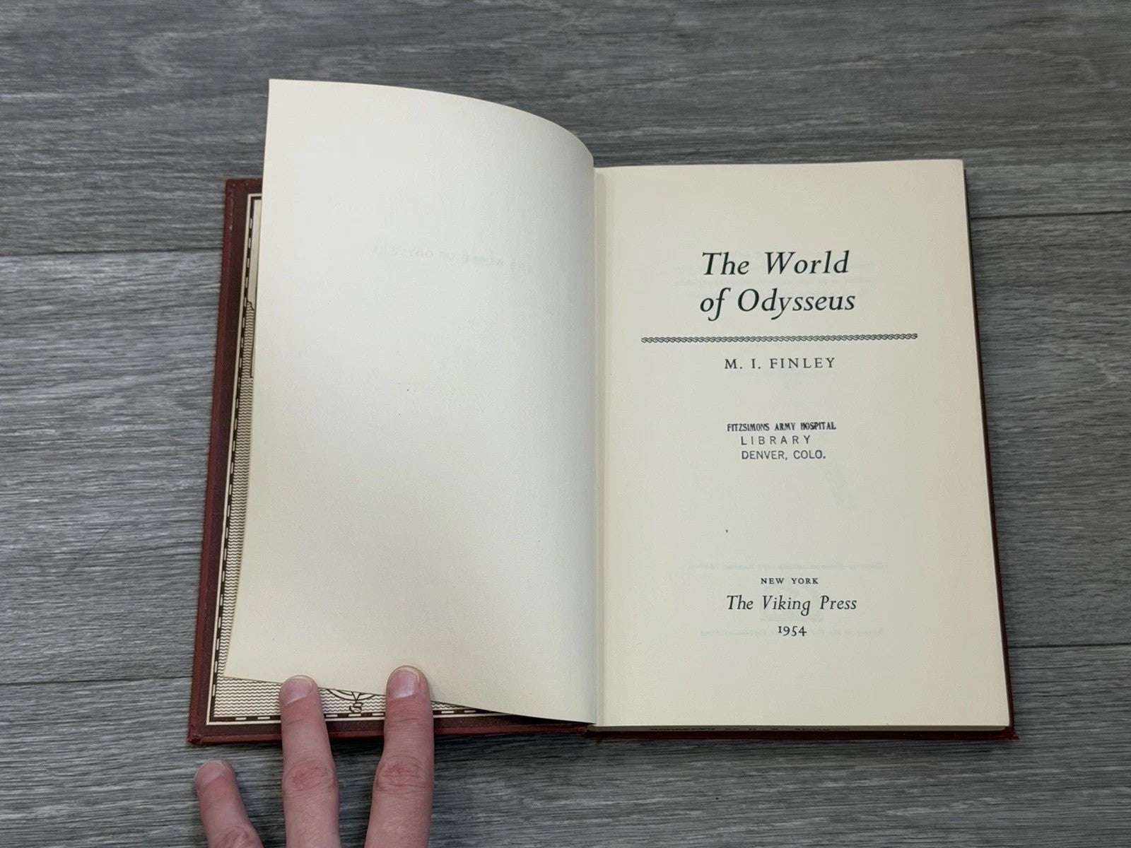 The World of Odysseus by M.I. Finley Hardcover 1954 Fair Condition Viking Press