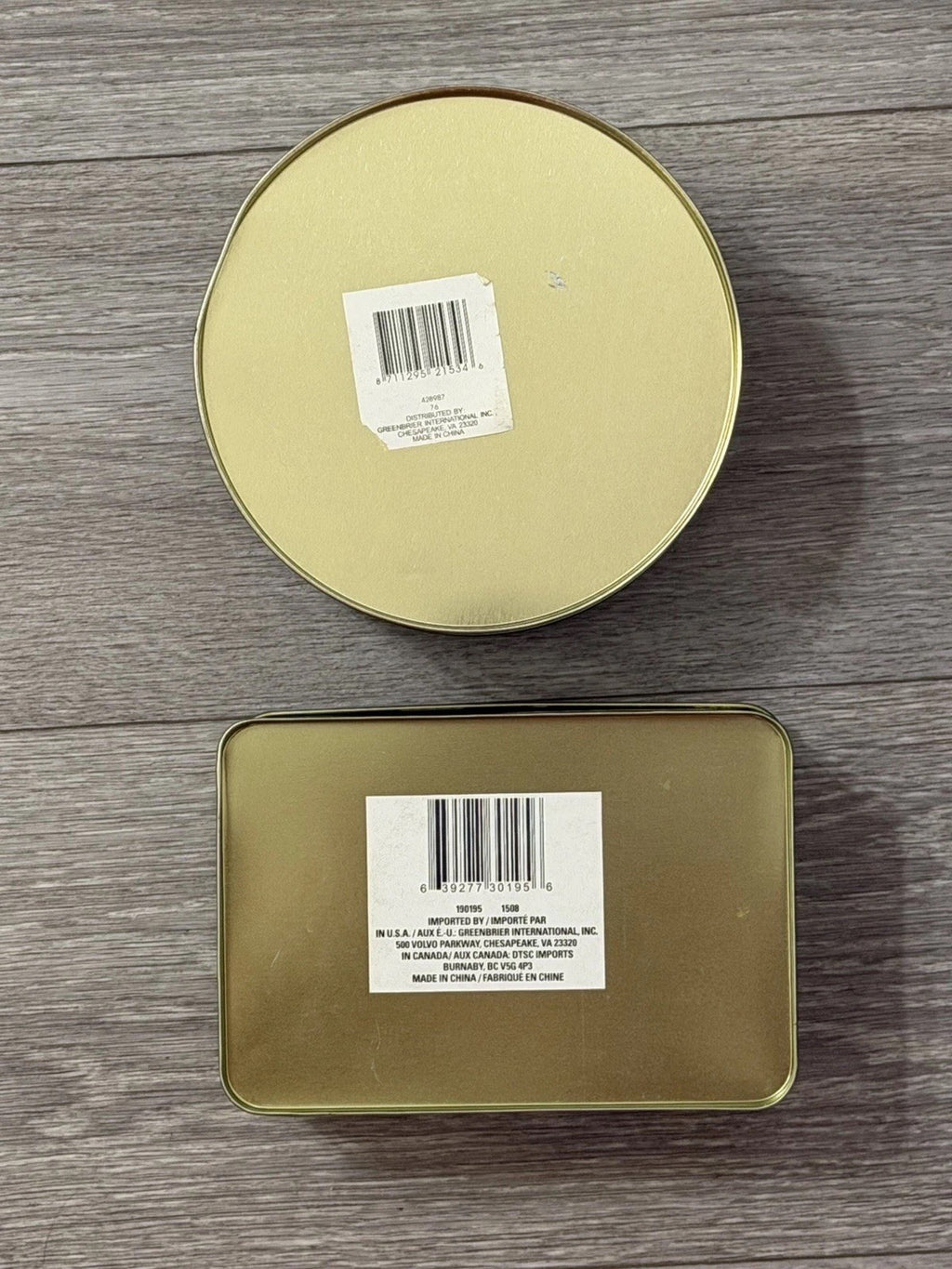 2 Christmas Tins Rnd & Rectangle 6” Diameter & 6.5”x 4.25” Used Great Condition
