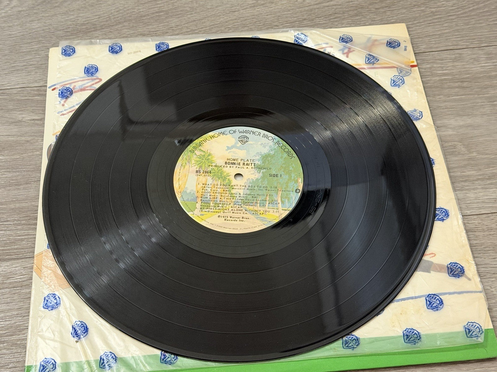Bonnie Raitt Home Plate LP 1975 Warner Brothers Inner Sleeve Run Like A Thief