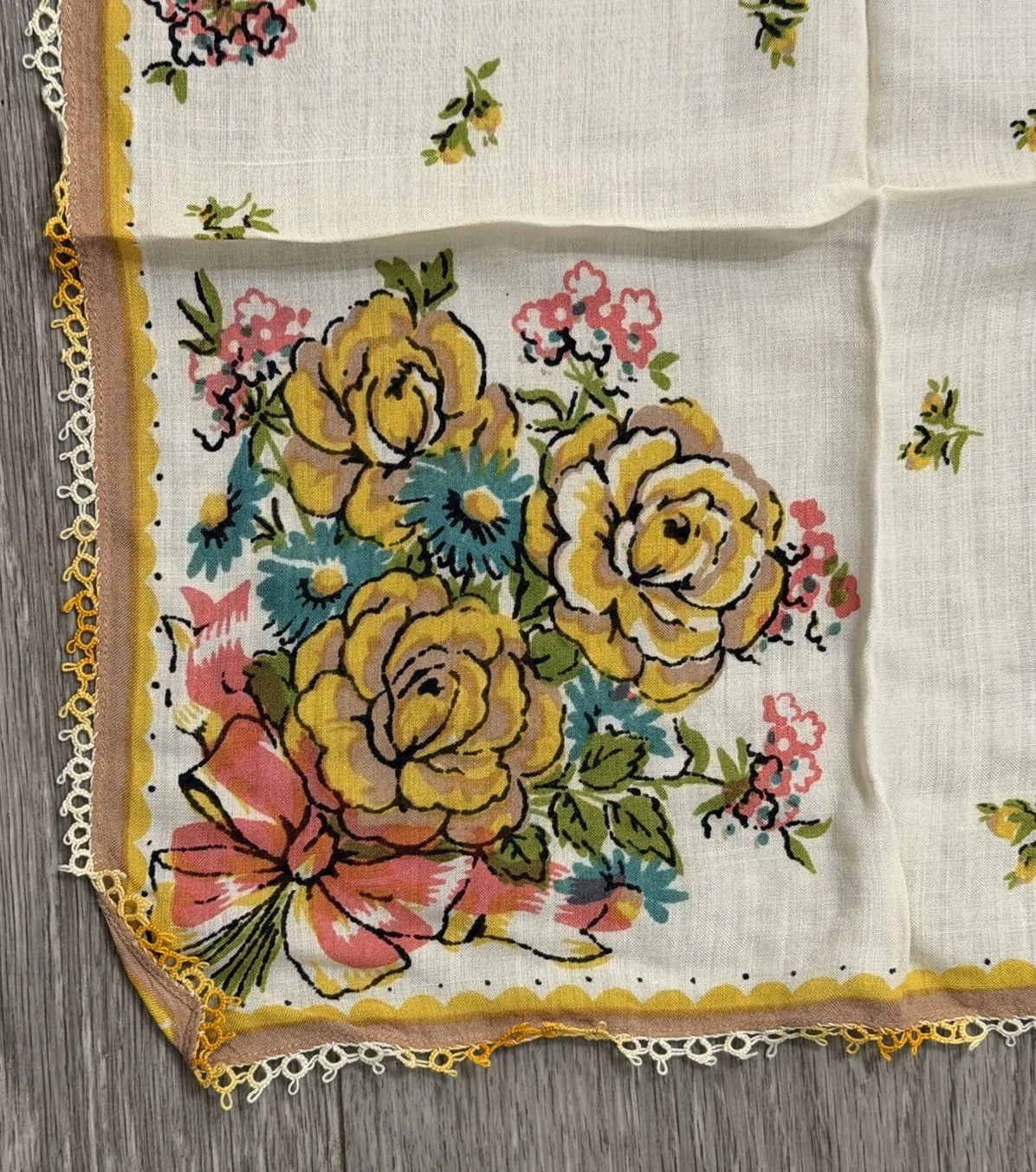 Vintage Yellow Roses & Blue Daisies Flowers Floral Wedding Handkerchief 12” Sq.