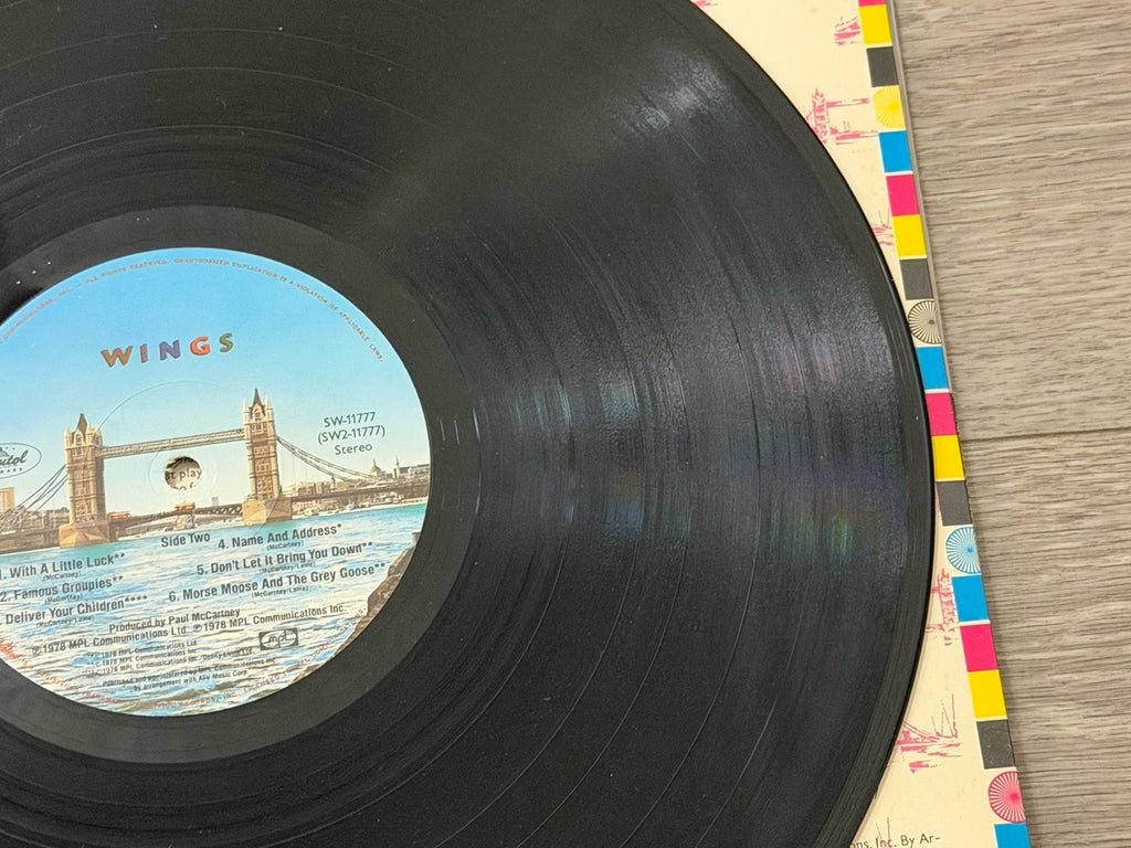 London Town SW-11777 with Poster VG/G+