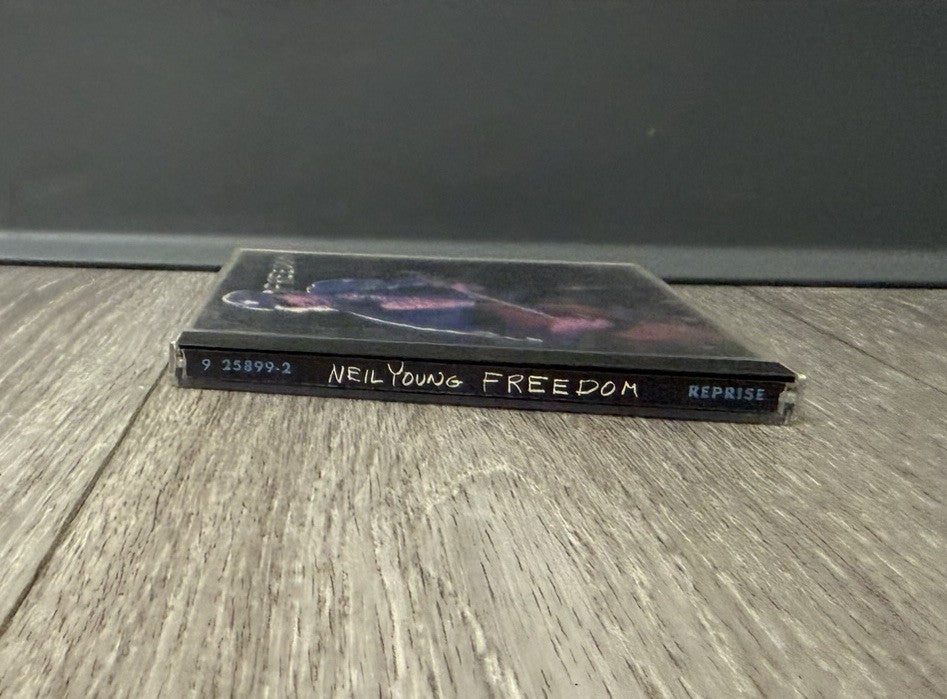 Neil Young - Freedom CD 1989 Excellent Condition Classic Rock Reprise Records