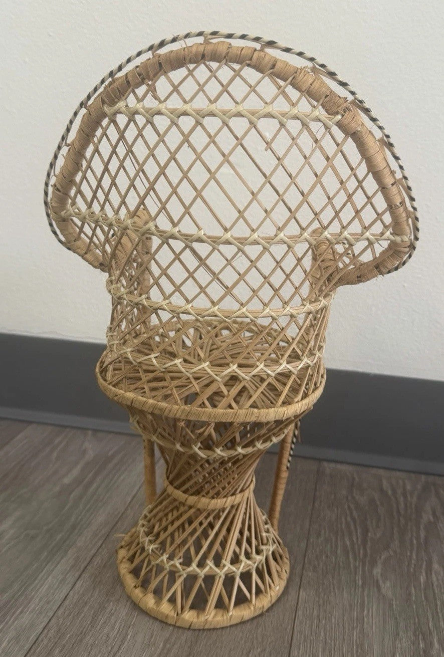 Peacock Chair Doll Chair/Plant Stand Boho Décor Wicker Rattan 16.5” Tall DAMAGED