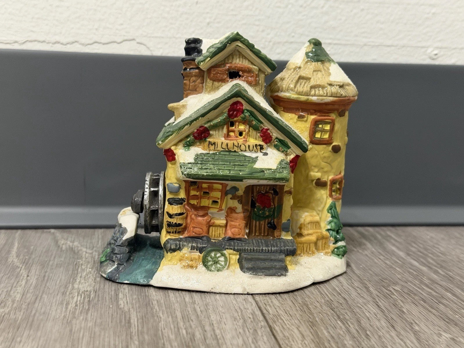 COBBLESTONE CORNERS 2004 Windham Lighted Mill House - PreOwned