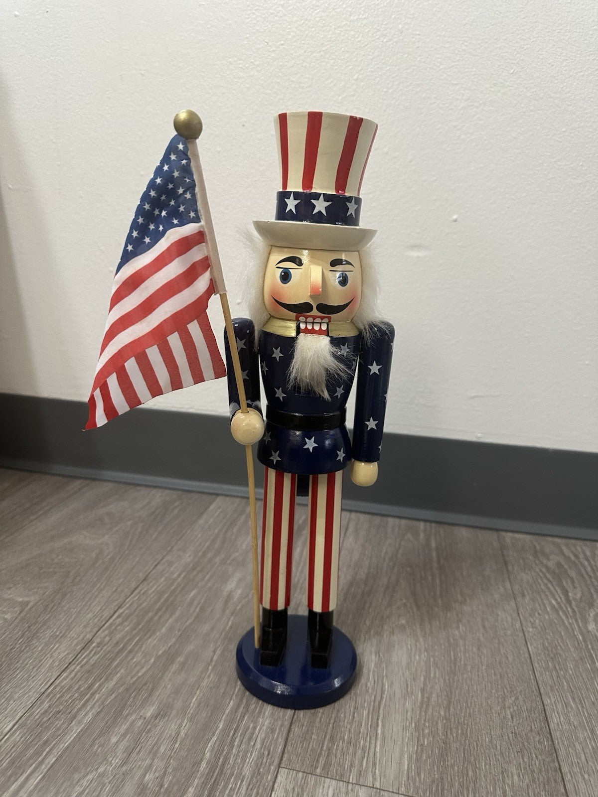 Americana Stars & Stripes Nutcracker Red White & Blue American Flag 14 3/4” EUC
