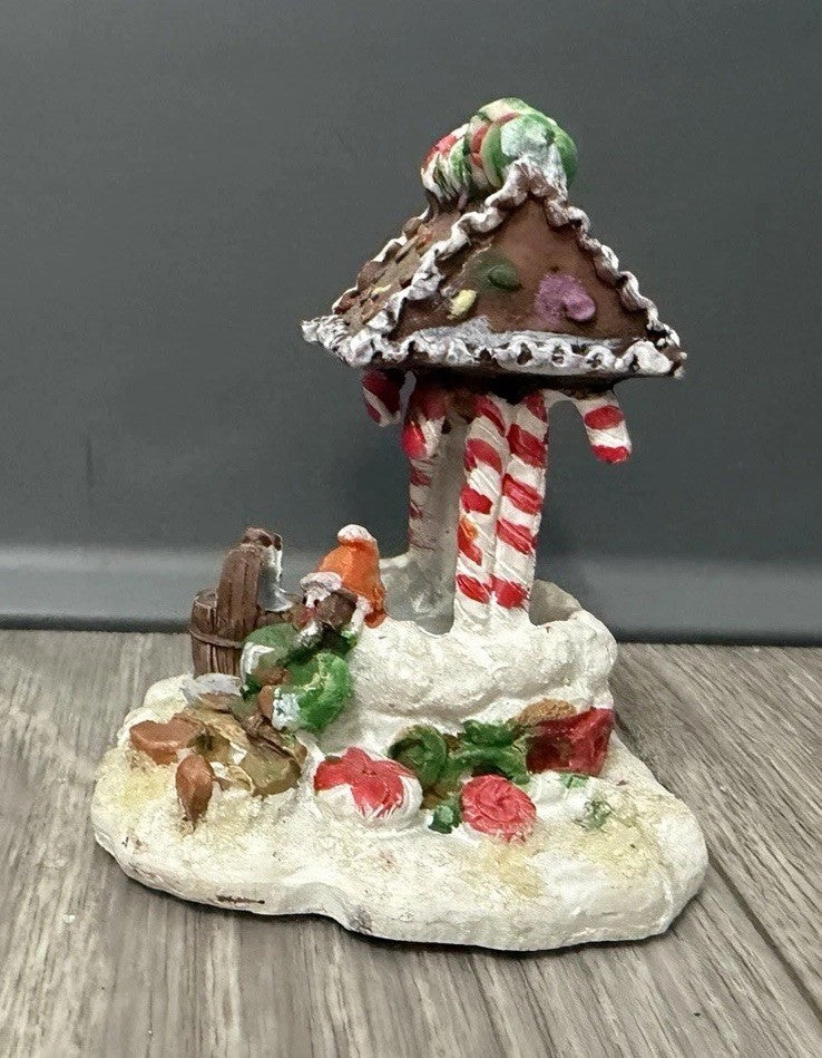 Vintage 2005 Gingerfrost Lane Christmas Village Accessories Wishing Well 3 Inch