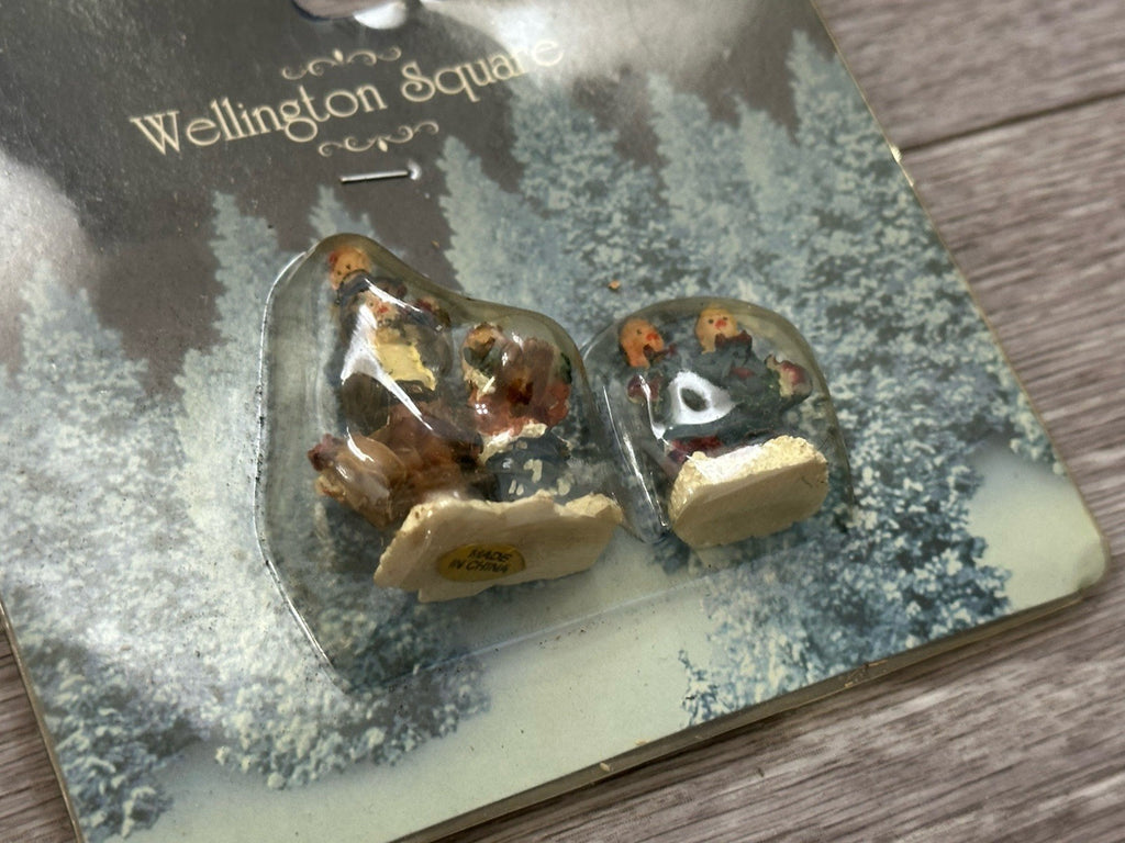 VTG Wellington Square 2004 Collectible Christmas Village Figurines New Old Stock