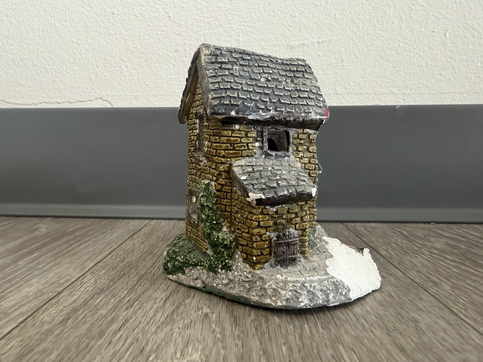 Ivy Cottage Lighted Cottage Charmers Handpainted Handcrafted BROKEN