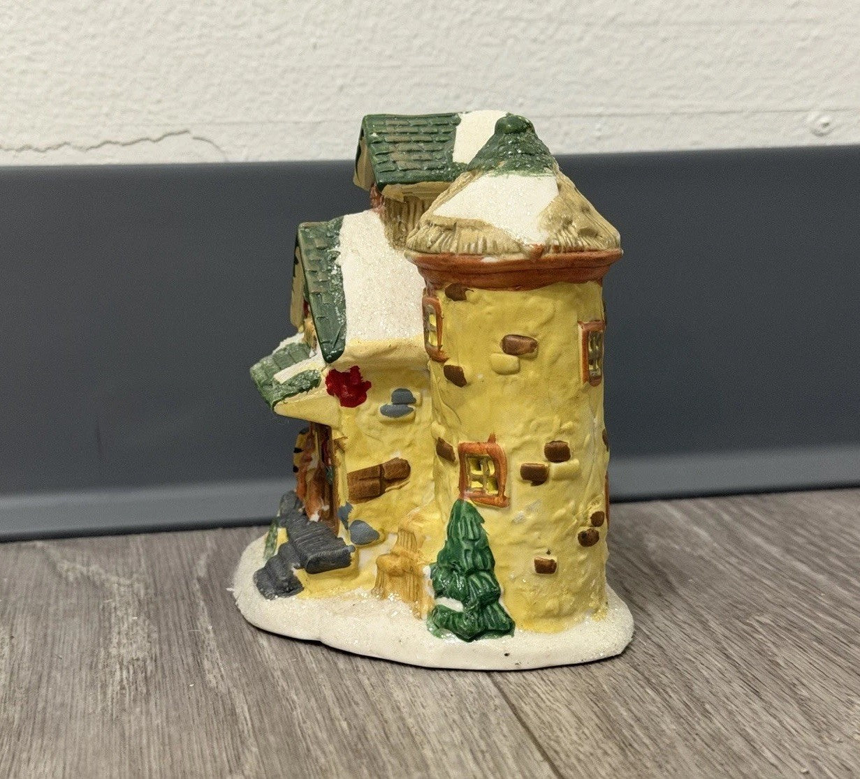 COBBLESTONE CORNERS 2004 Windham Lighted Mill House - PreOwned