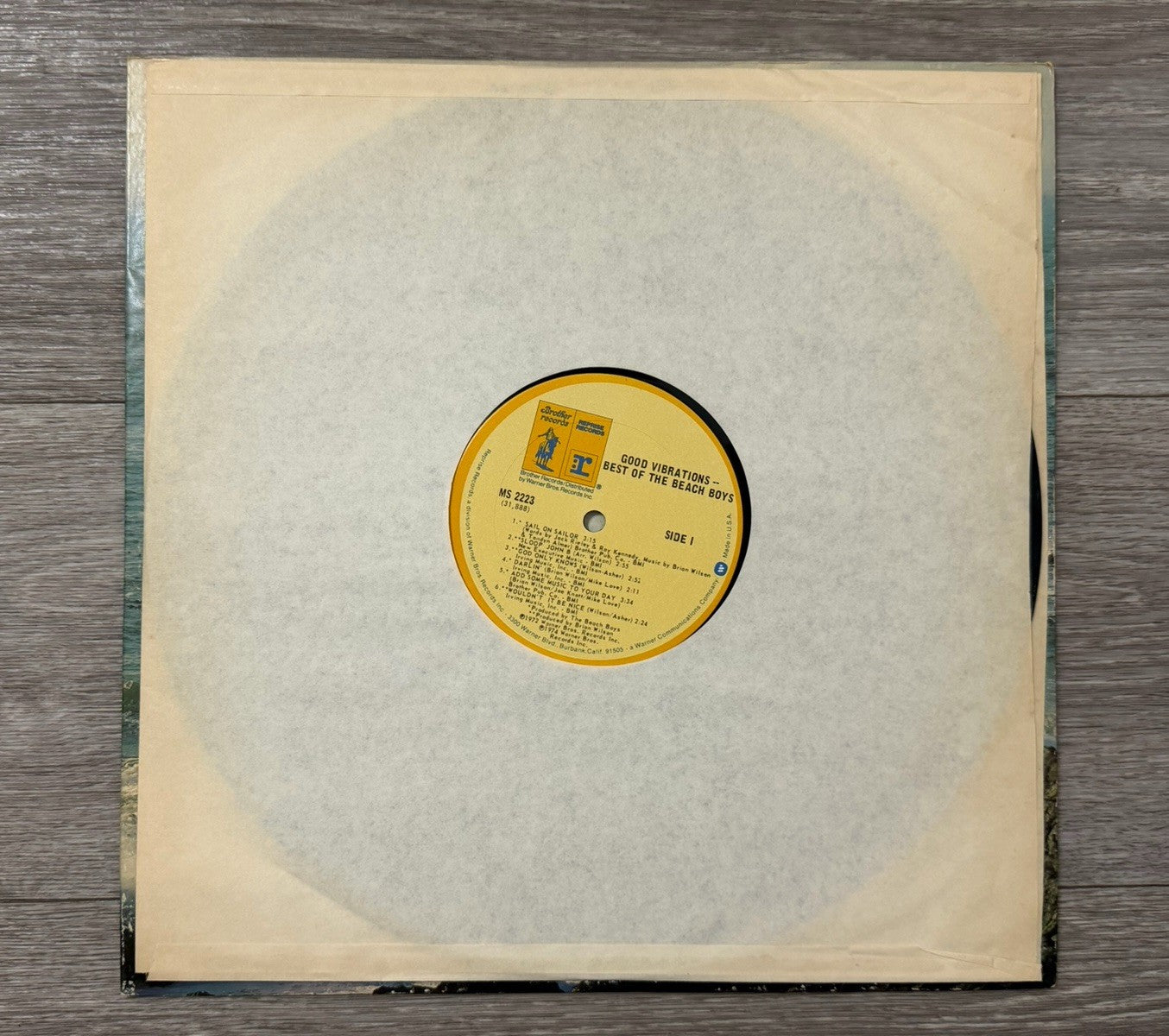 The Beach Boys Good Vibrations - LP Vinyl Record 1975 MS 2223