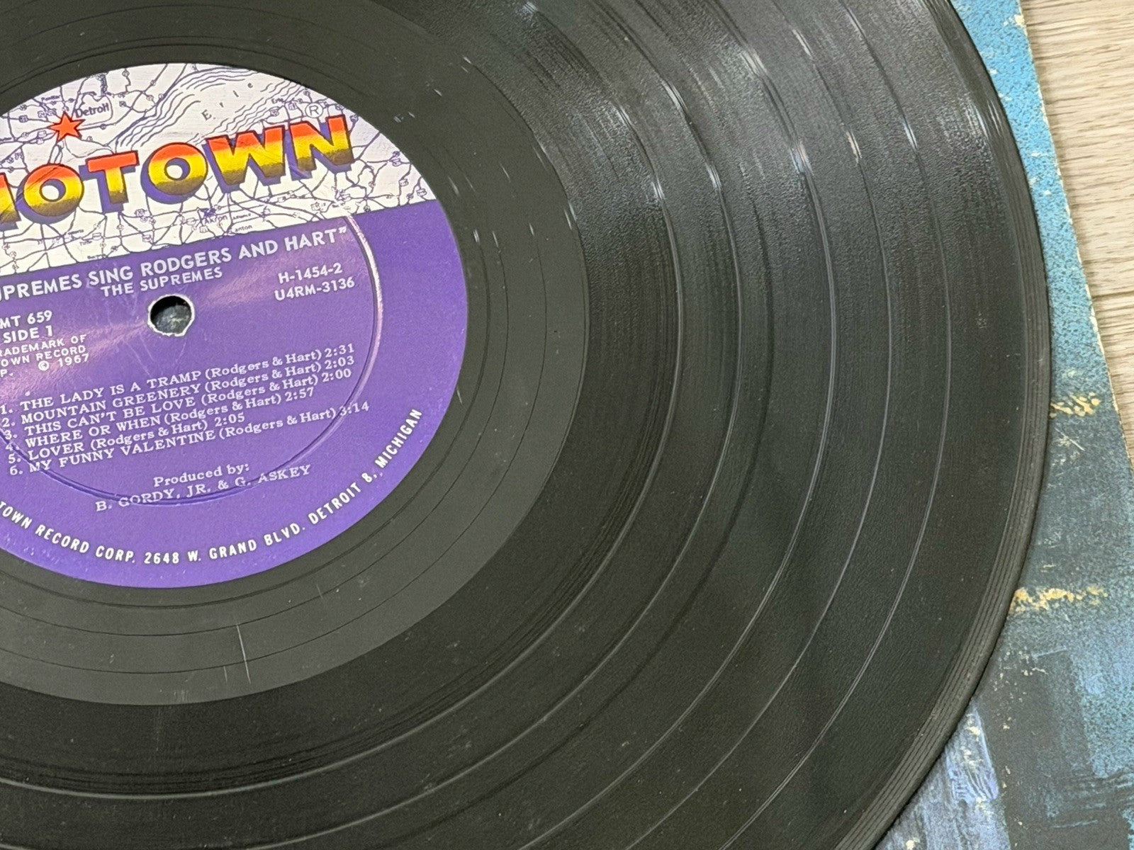 The Supremes Sing Rodgers & Hart.  Motown MT 659 LP Vinyl  1967 VG+