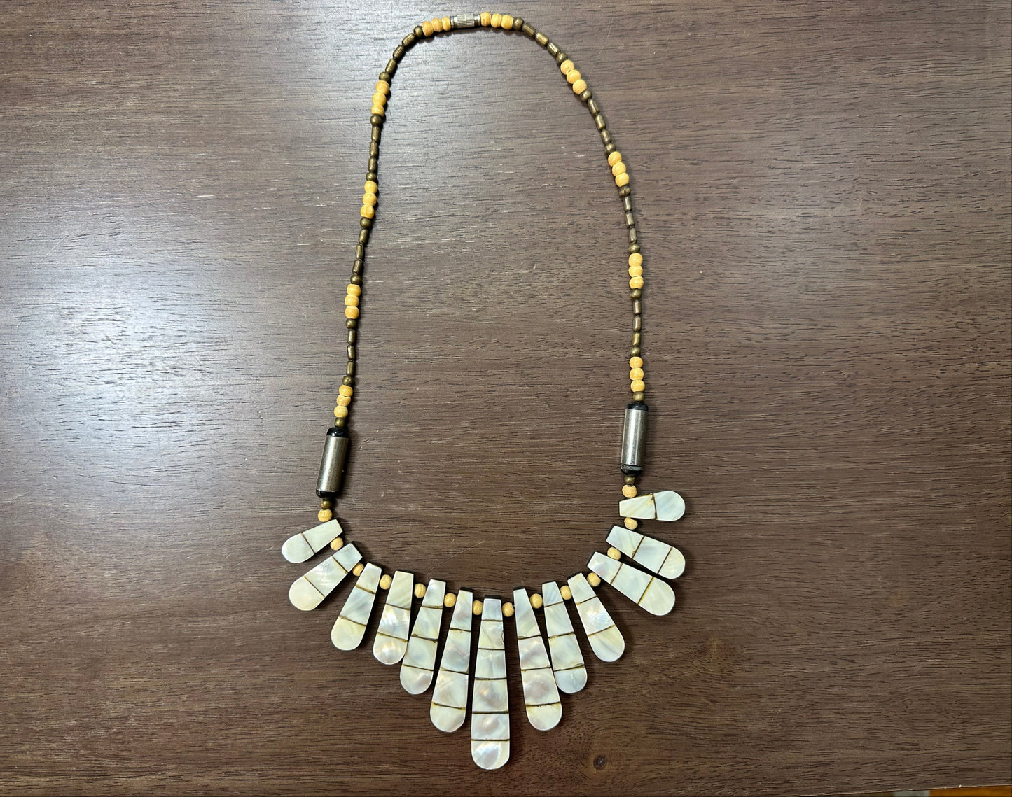 Natural Mother Of Pearl Panio Keys Necklace 18" Vintage Jewlery 70s 80s