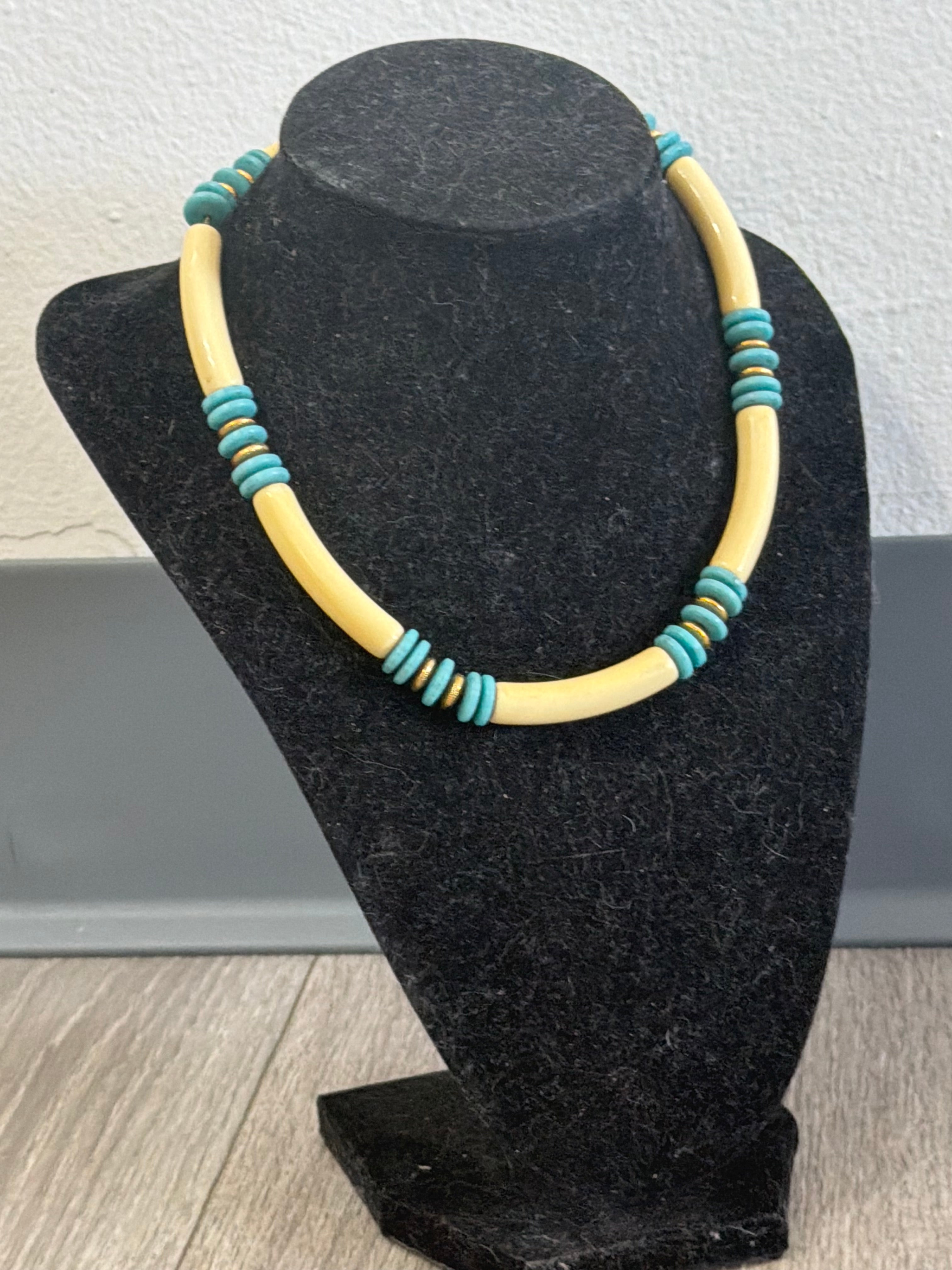 1982 Turquoise & Cream Bead Necklace