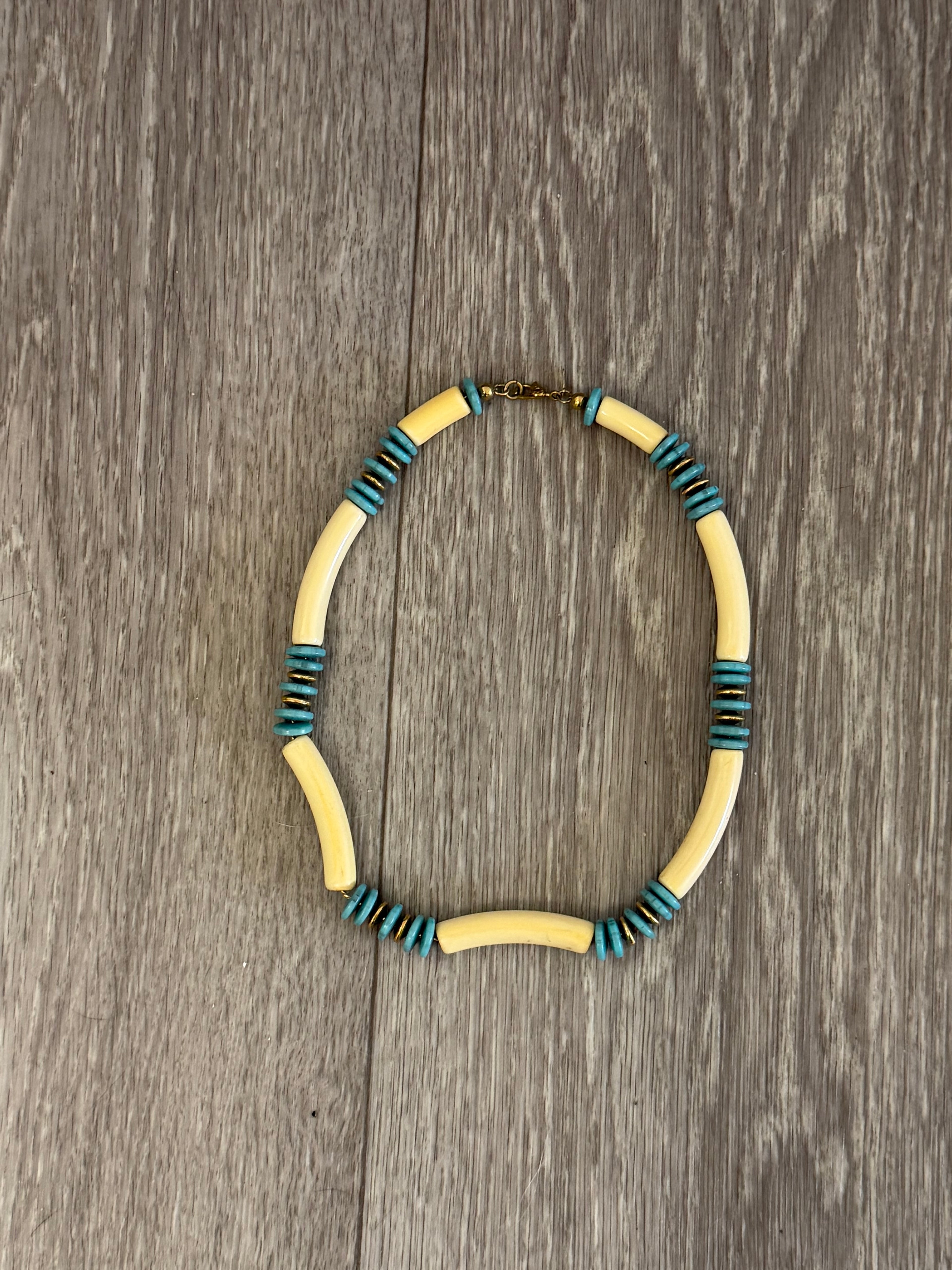 1982 Turquoise & Cream Bead Necklace