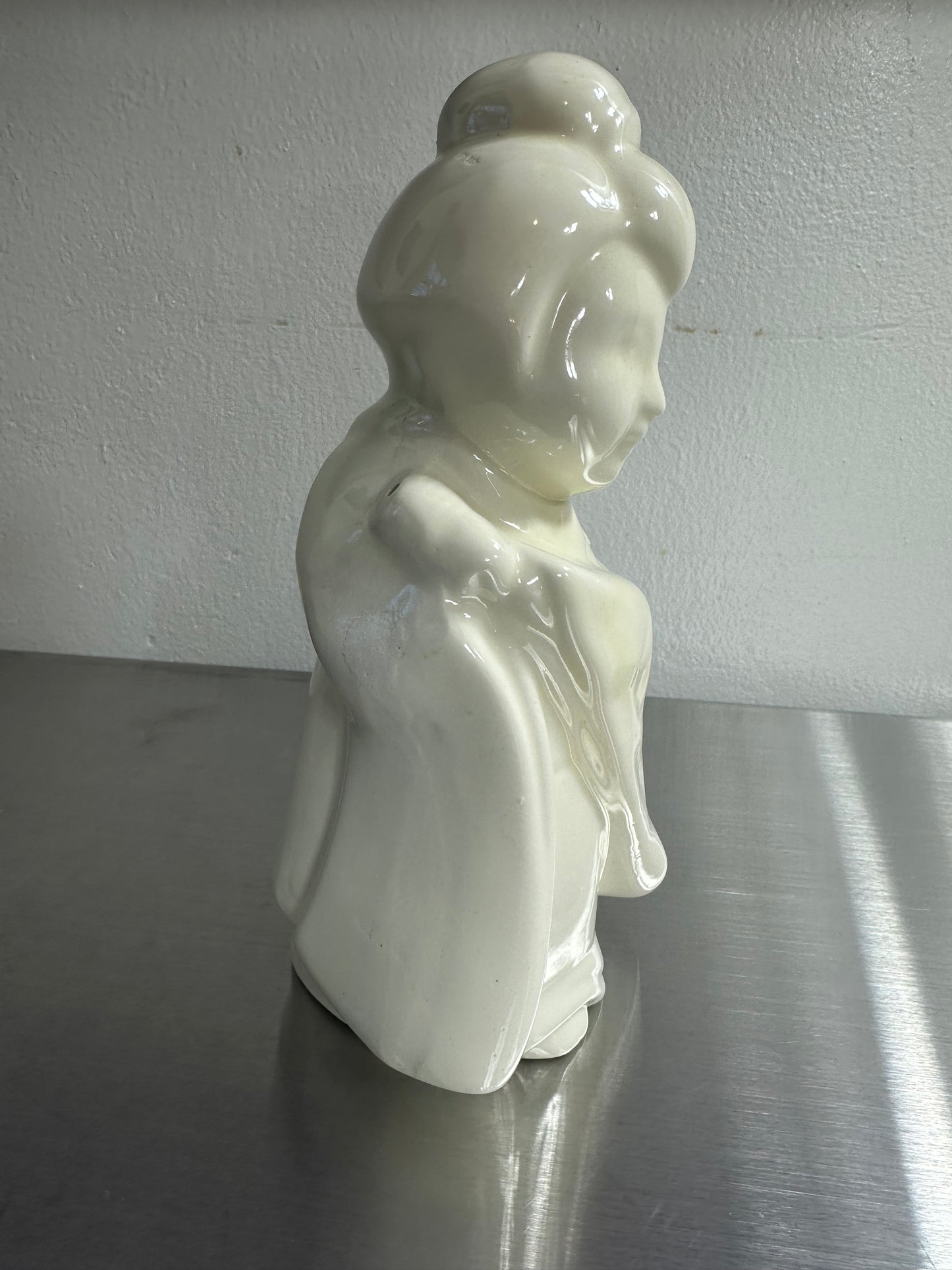 White Geisha in Kimono Ceramic Cocktail Drink Bar Tiki Mug Saratoga Souvenir